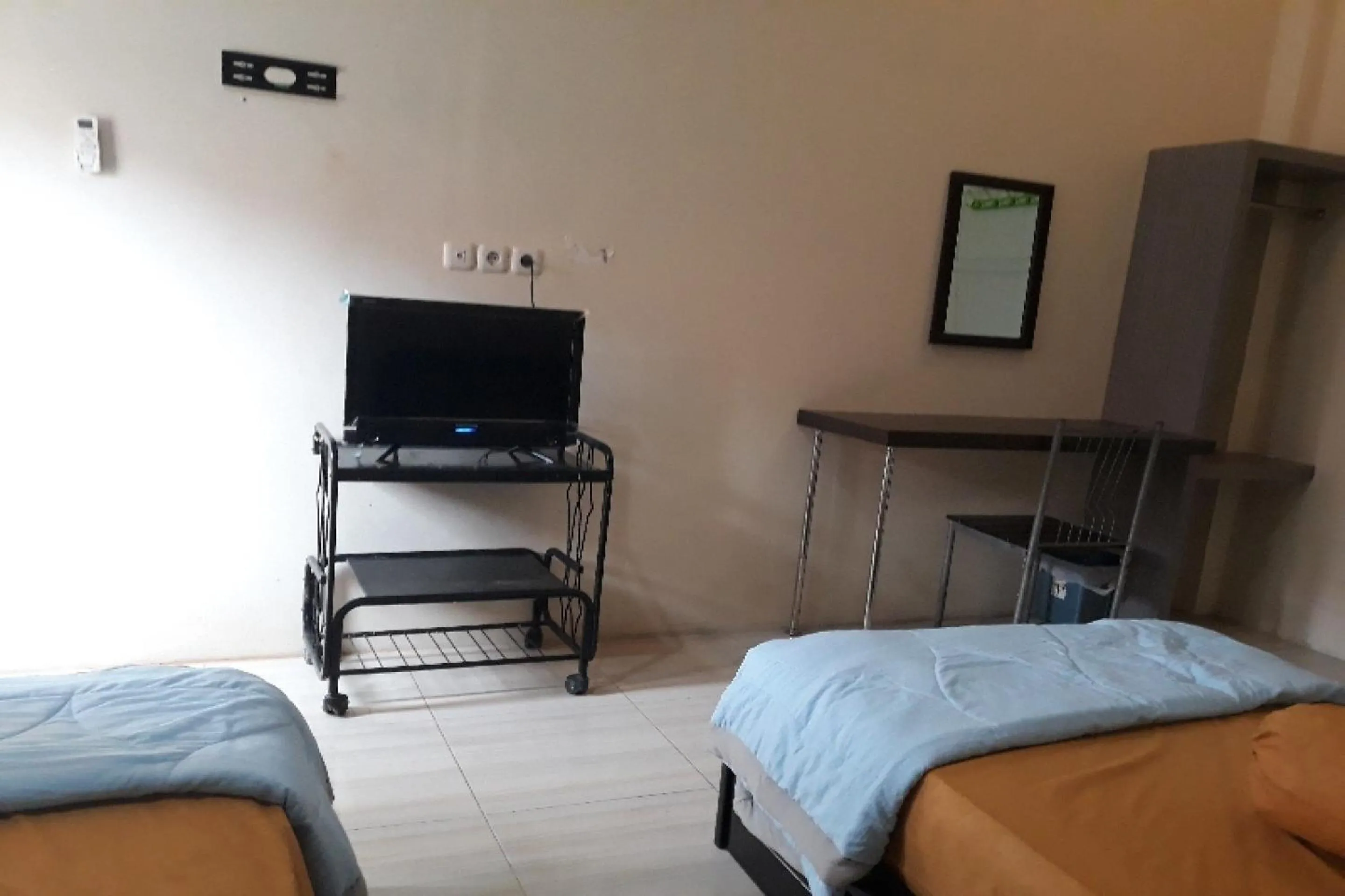 Bedroom, Bed in OYO 91162 Homestay Ansyariah Syariah