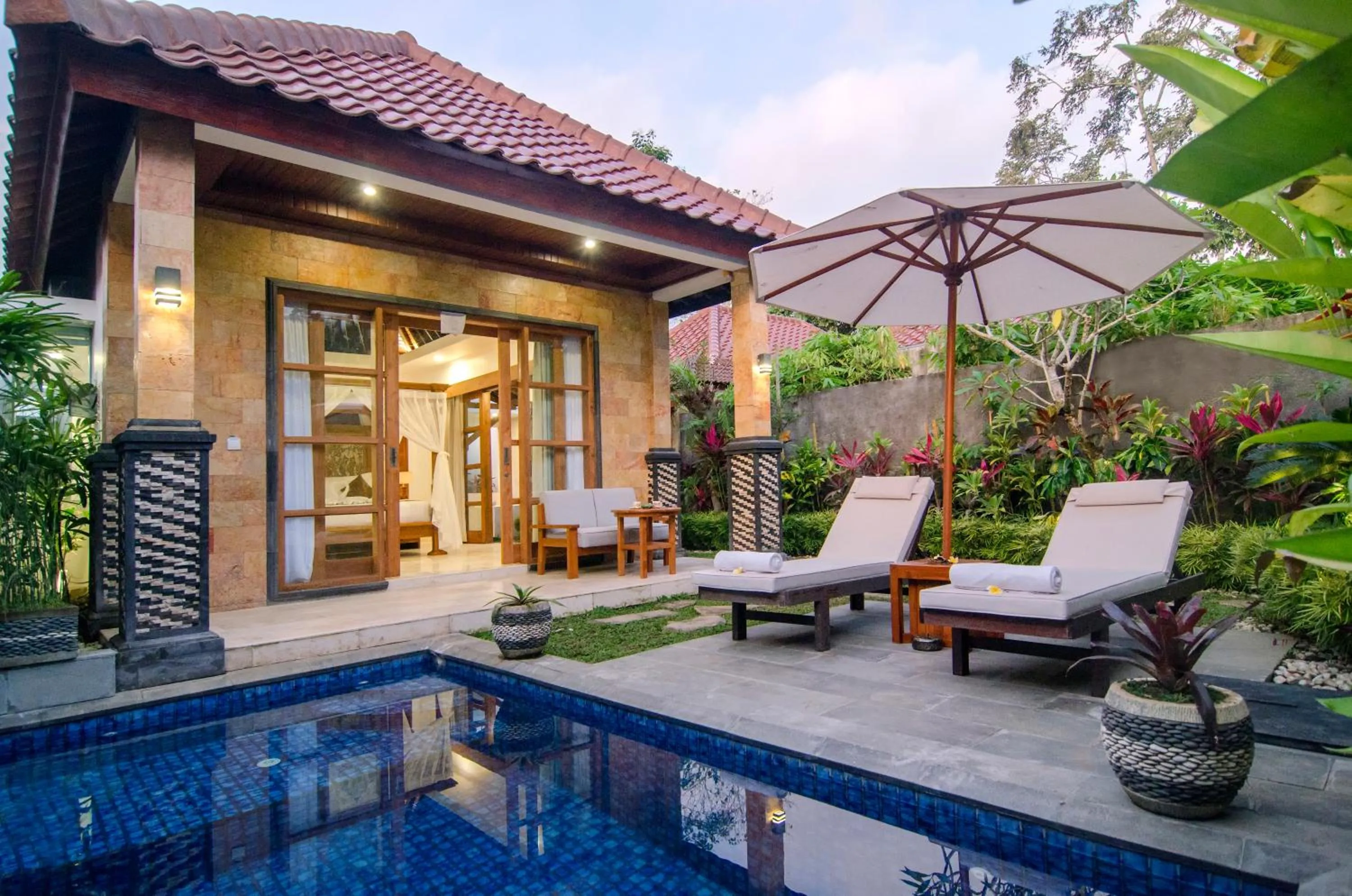 Swimming pool in Danakha Villa Ubud