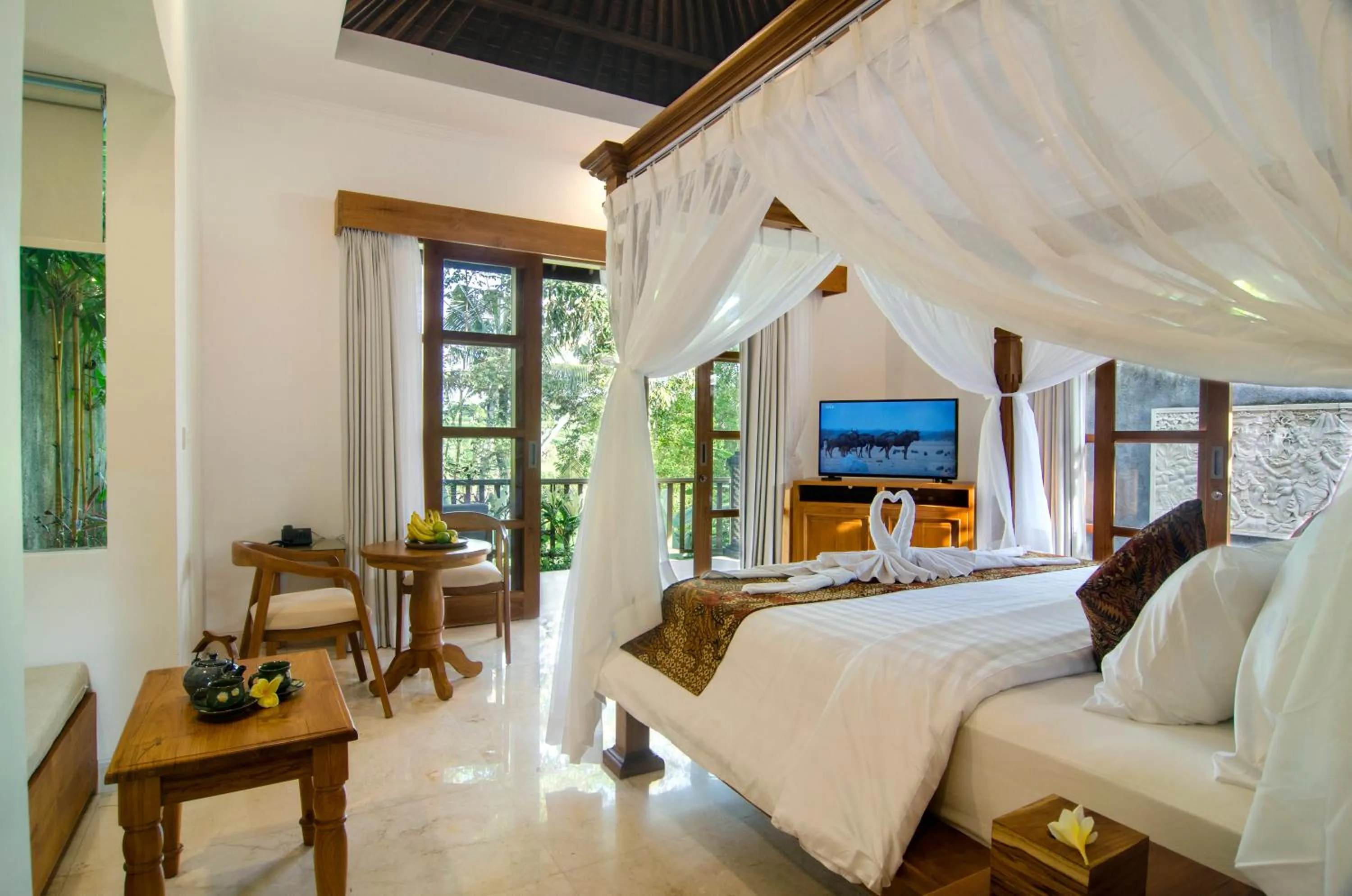 Photo of the whole room, Bed in Danakha Villa Ubud
