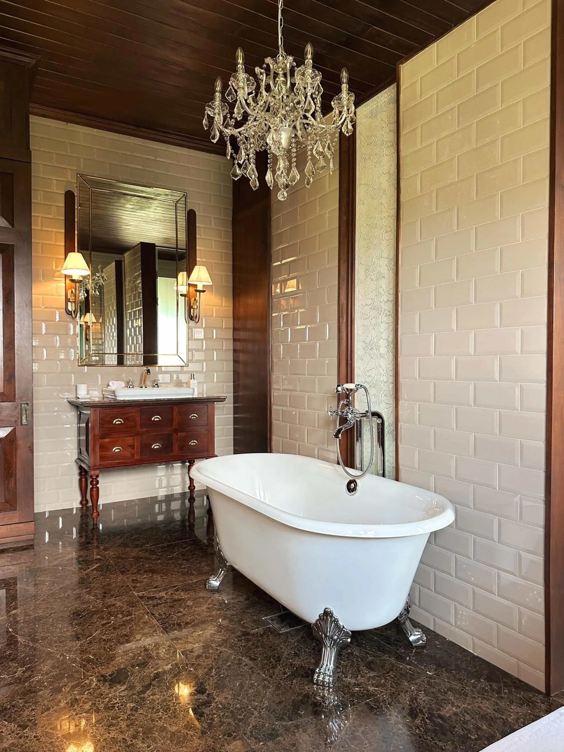 Bathroom in Kandy Dendrobium House