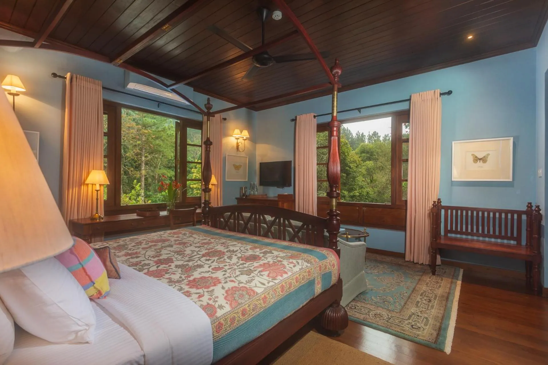 Bed in Kandy Dendrobium House