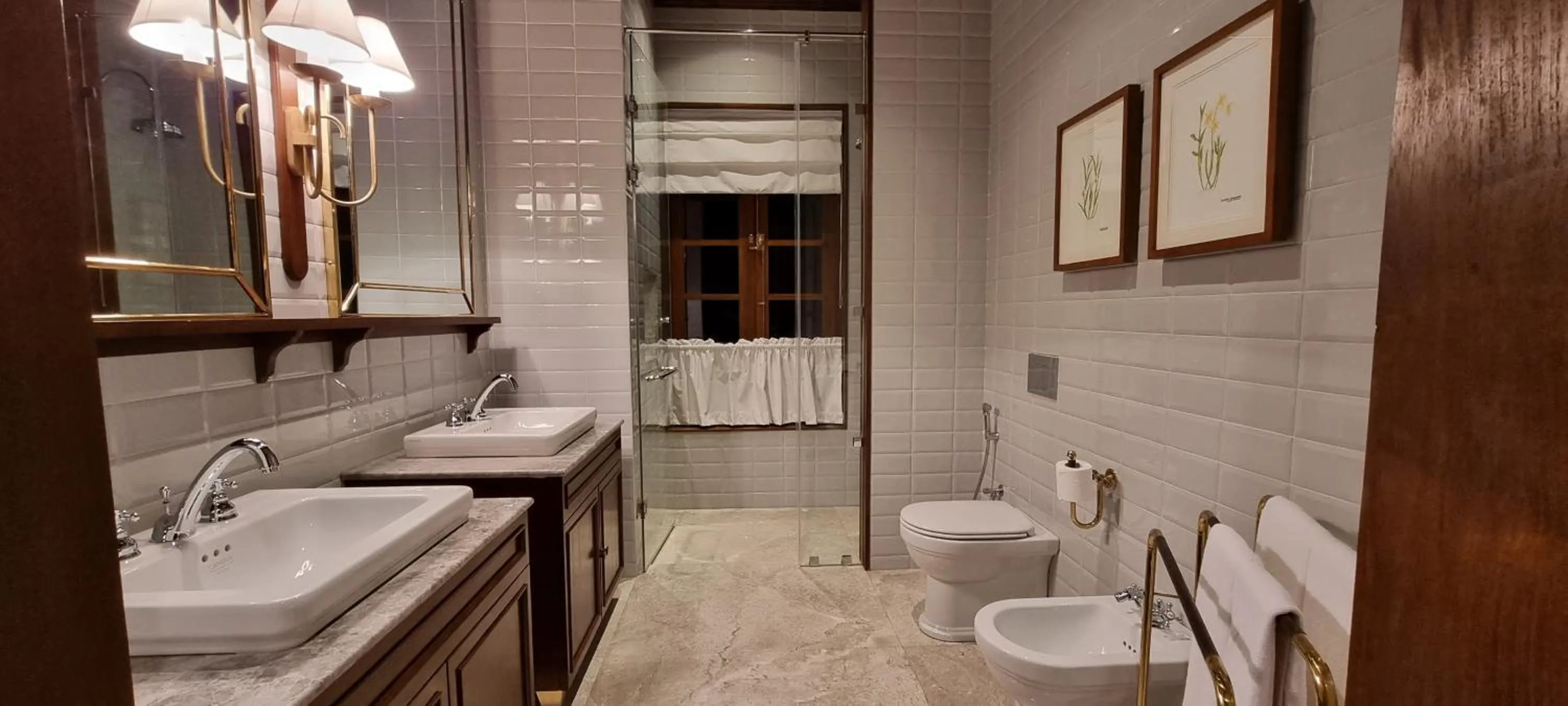 Toilet in Kandy Dendrobium House