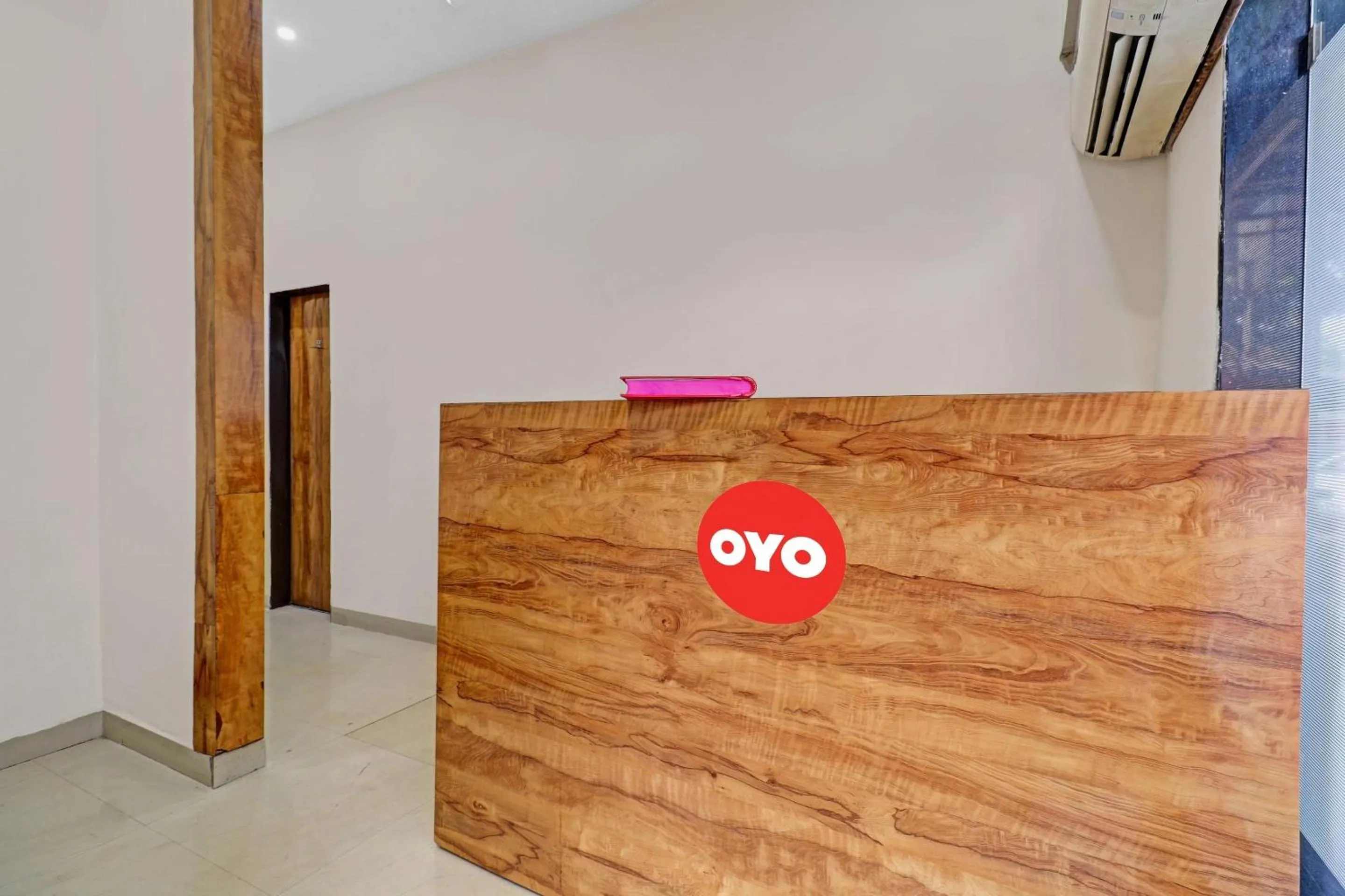 Lobby or reception in HOTELO THE MUMBAI INN