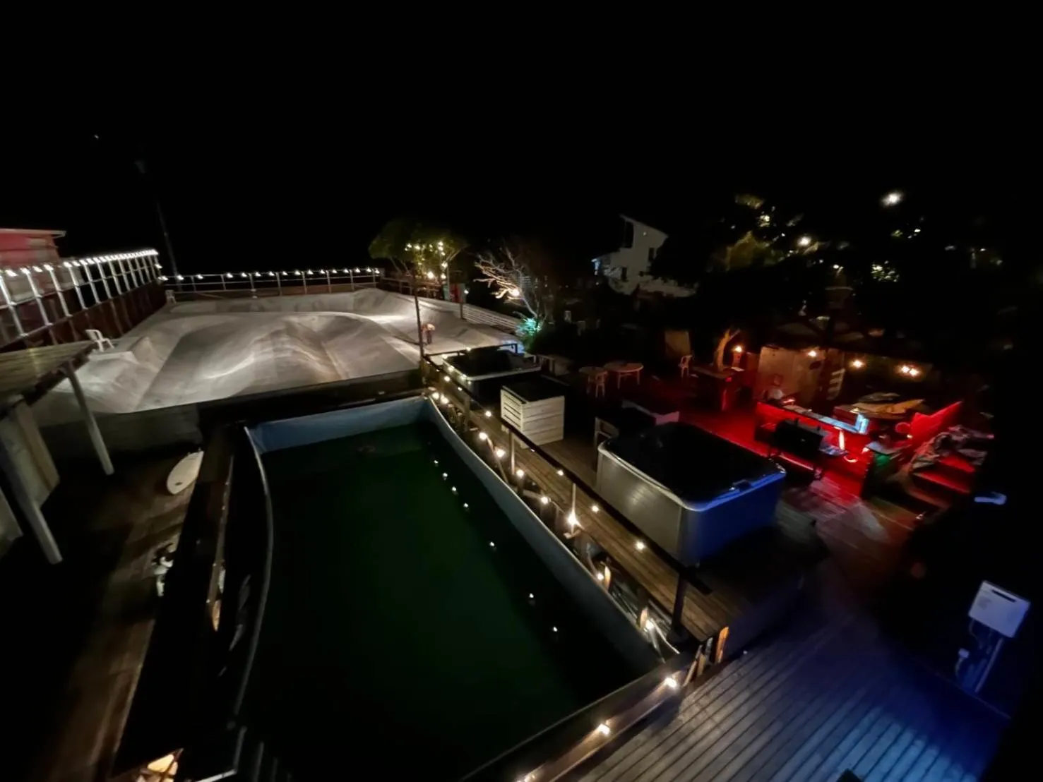 Hot Tub in Drive in Ichinomiya motel