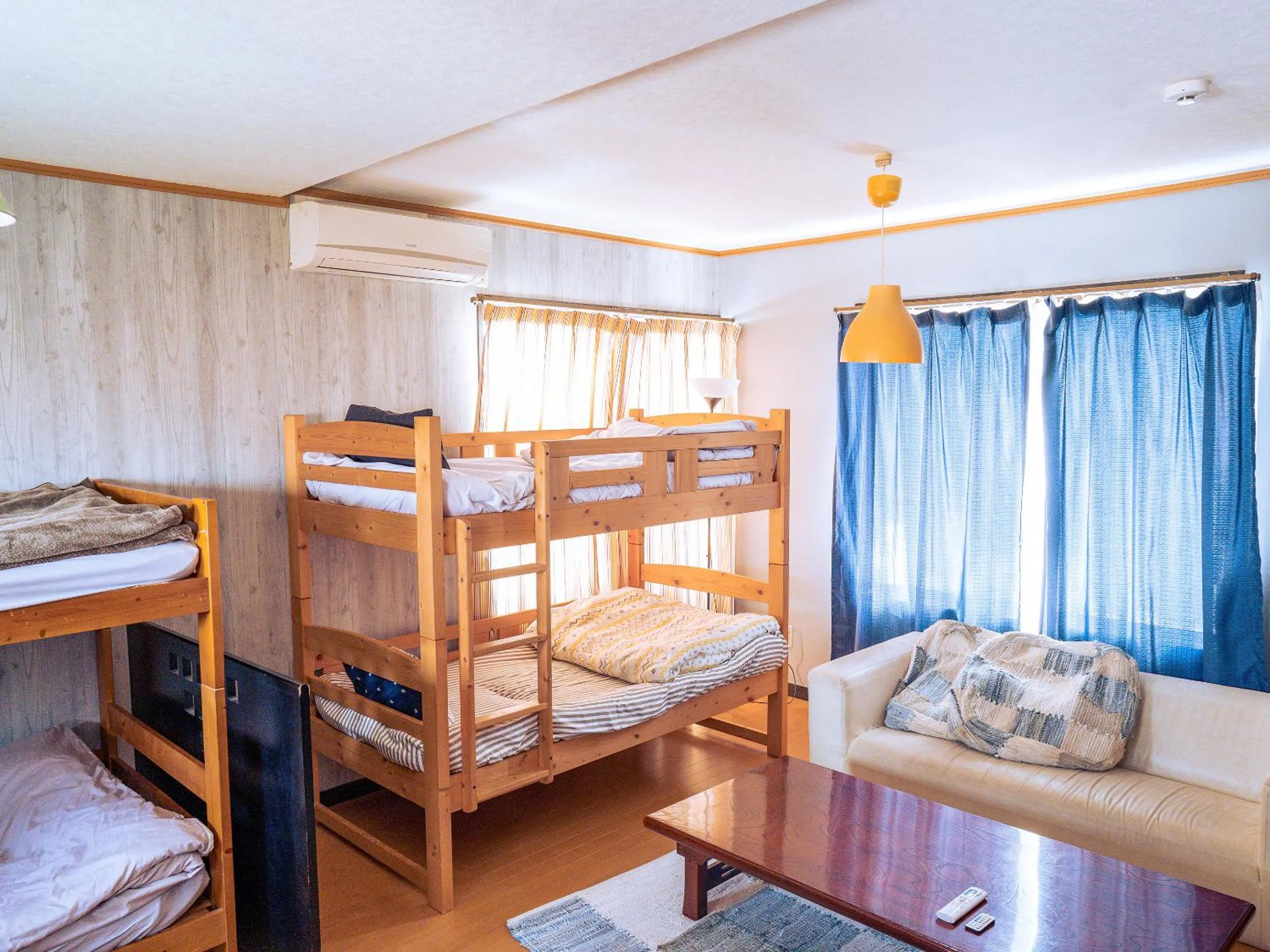Photo of the whole room, Bed in Drive in Ichinomiya motel