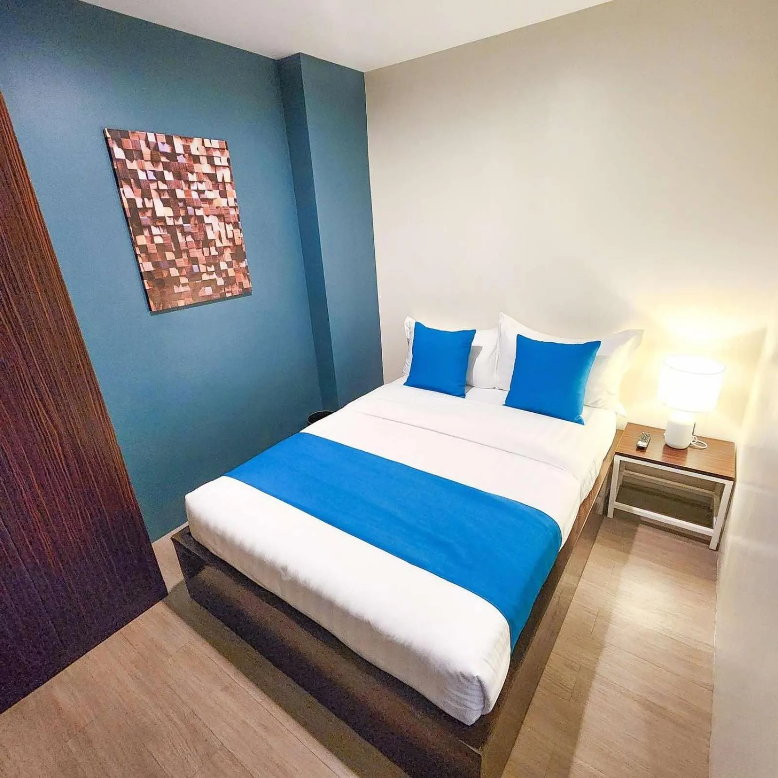 Bed in Fynn Boutique Hotel