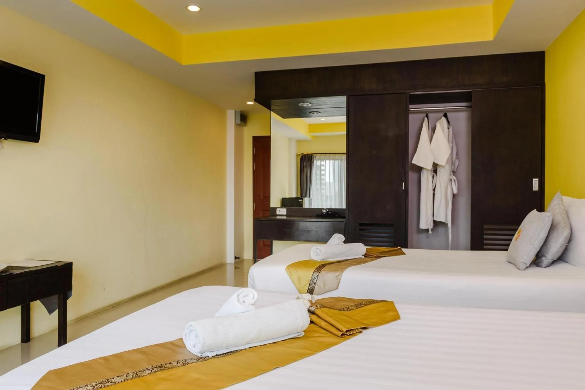 Photo of the whole room, Bed in Stay Resort Pattaya