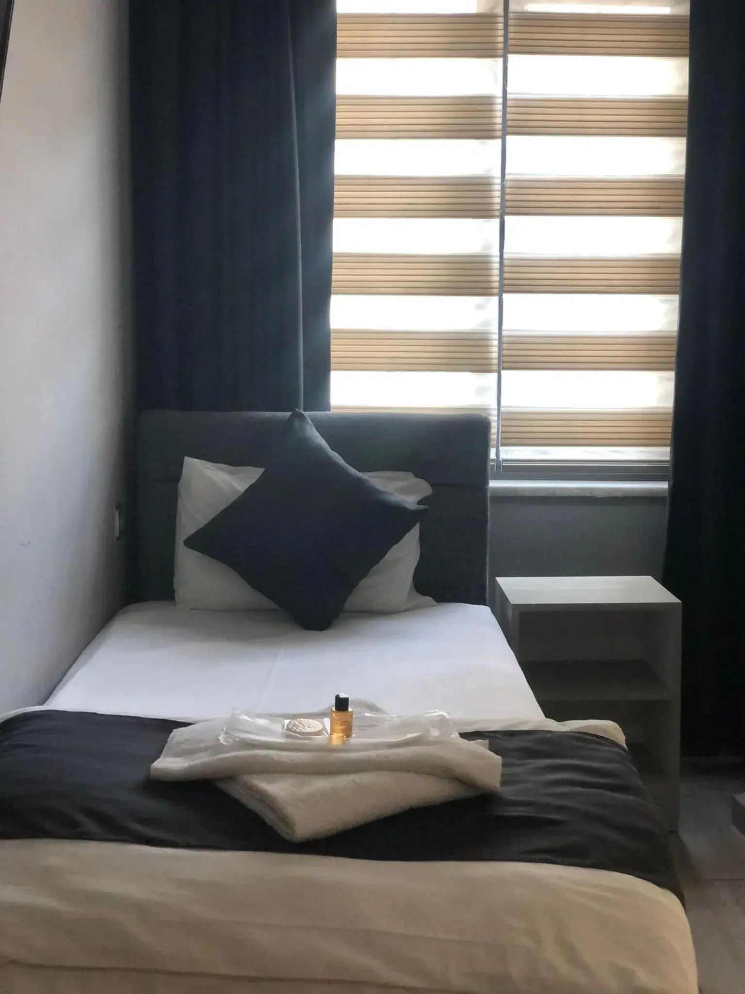 Single Room in ÇALIŞKANLAR OTEL Single Room in ÇALIŞKANLAR OTEL