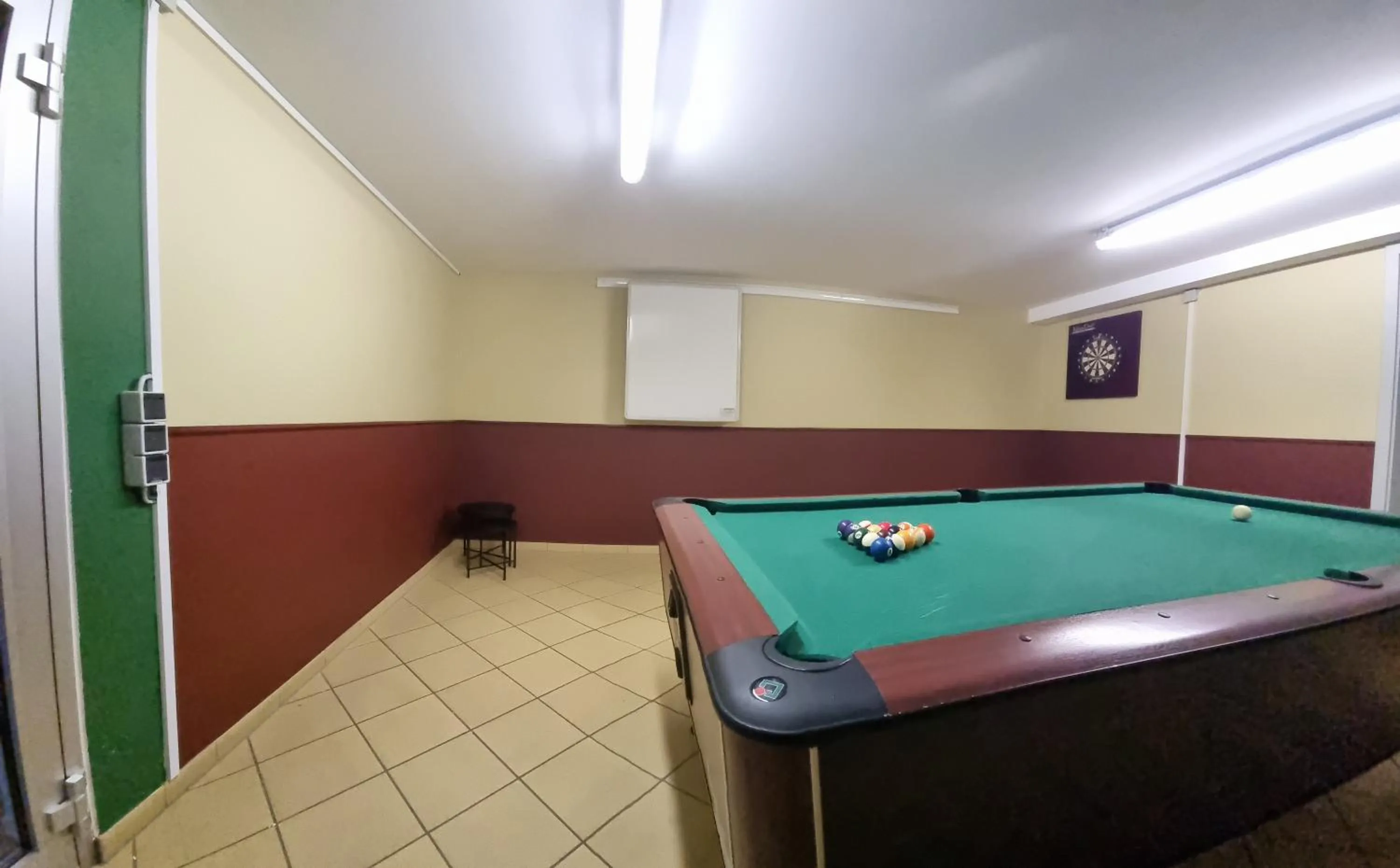 Evening entertainment in Hermann Neuberger Sportschule