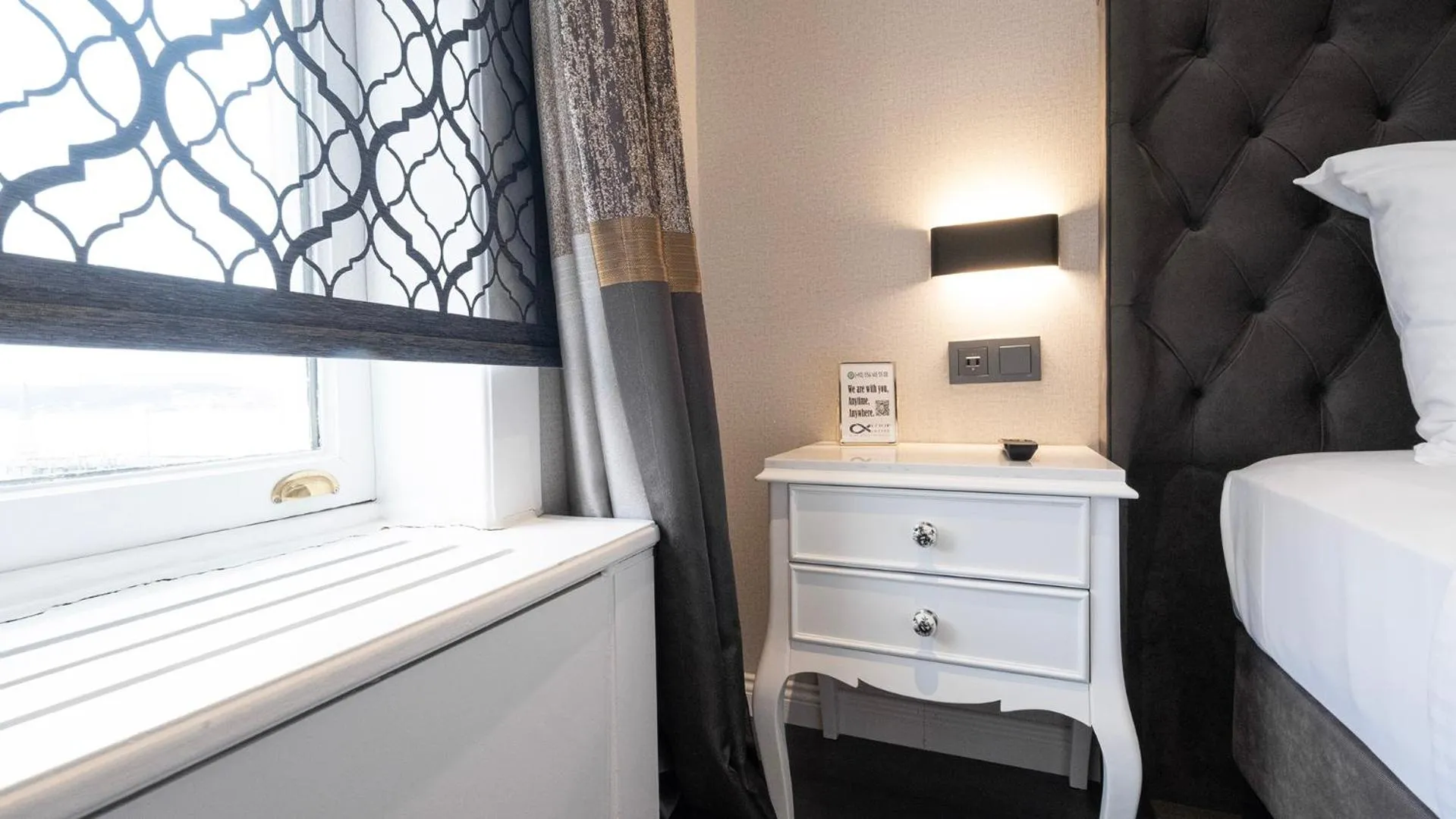 hair dresser, Bed in Loop Hotel Bosphorus İstanbul