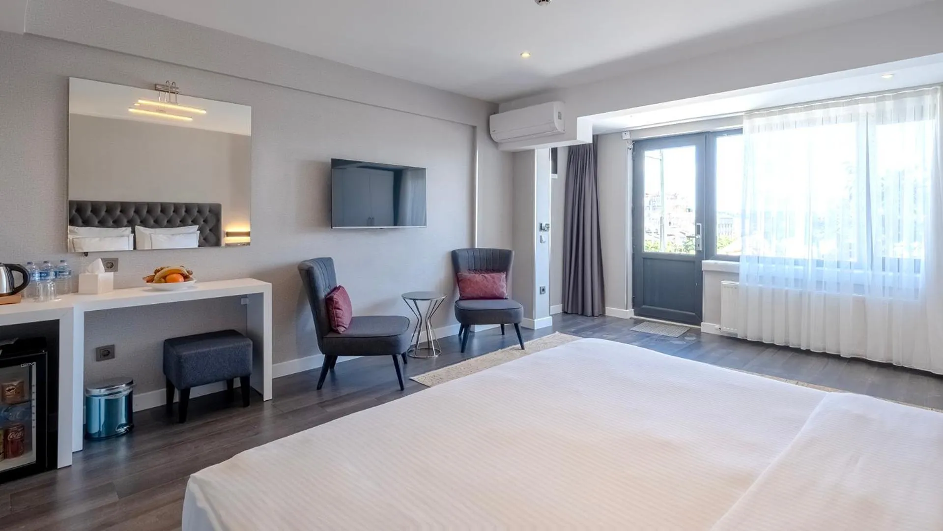 TV and multimedia, Bed in Loop Hotel Bosphorus İstanbul