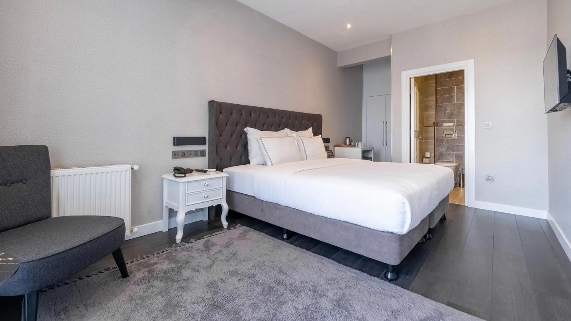 Photo of the whole room, Bed in Loop Hotel Bosphorus İstanbul