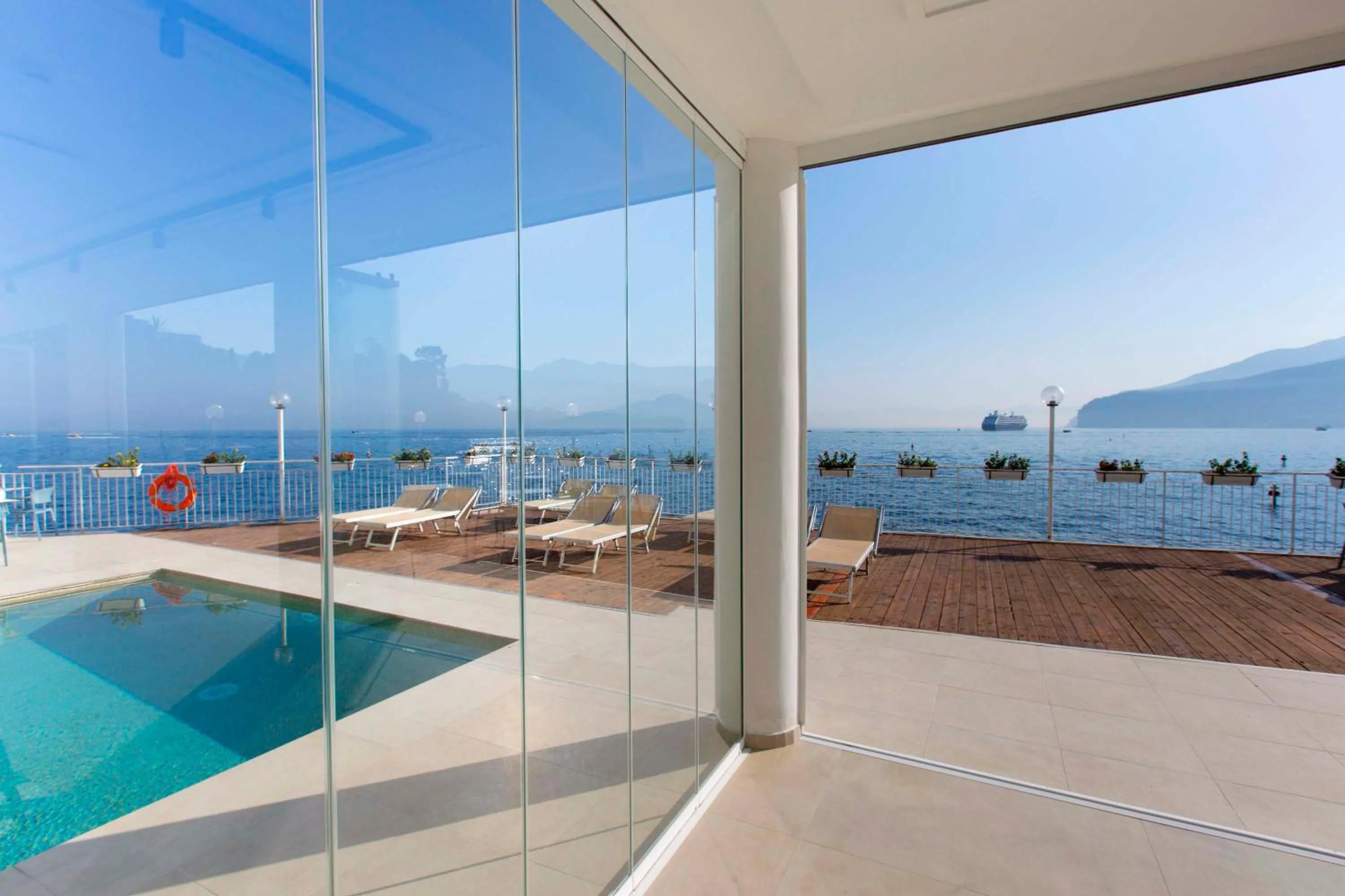 Pool view in Hotel Admiral