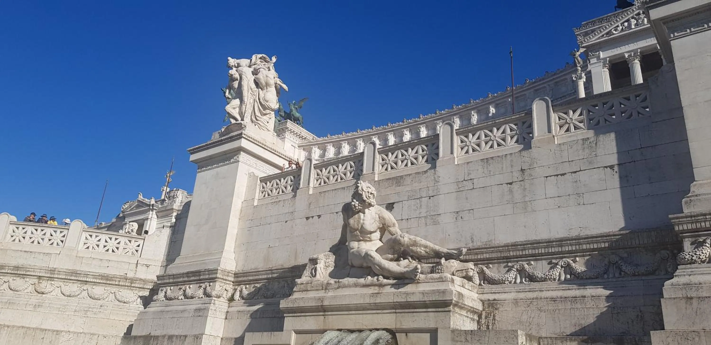 Nearby landmark in Mia Suites