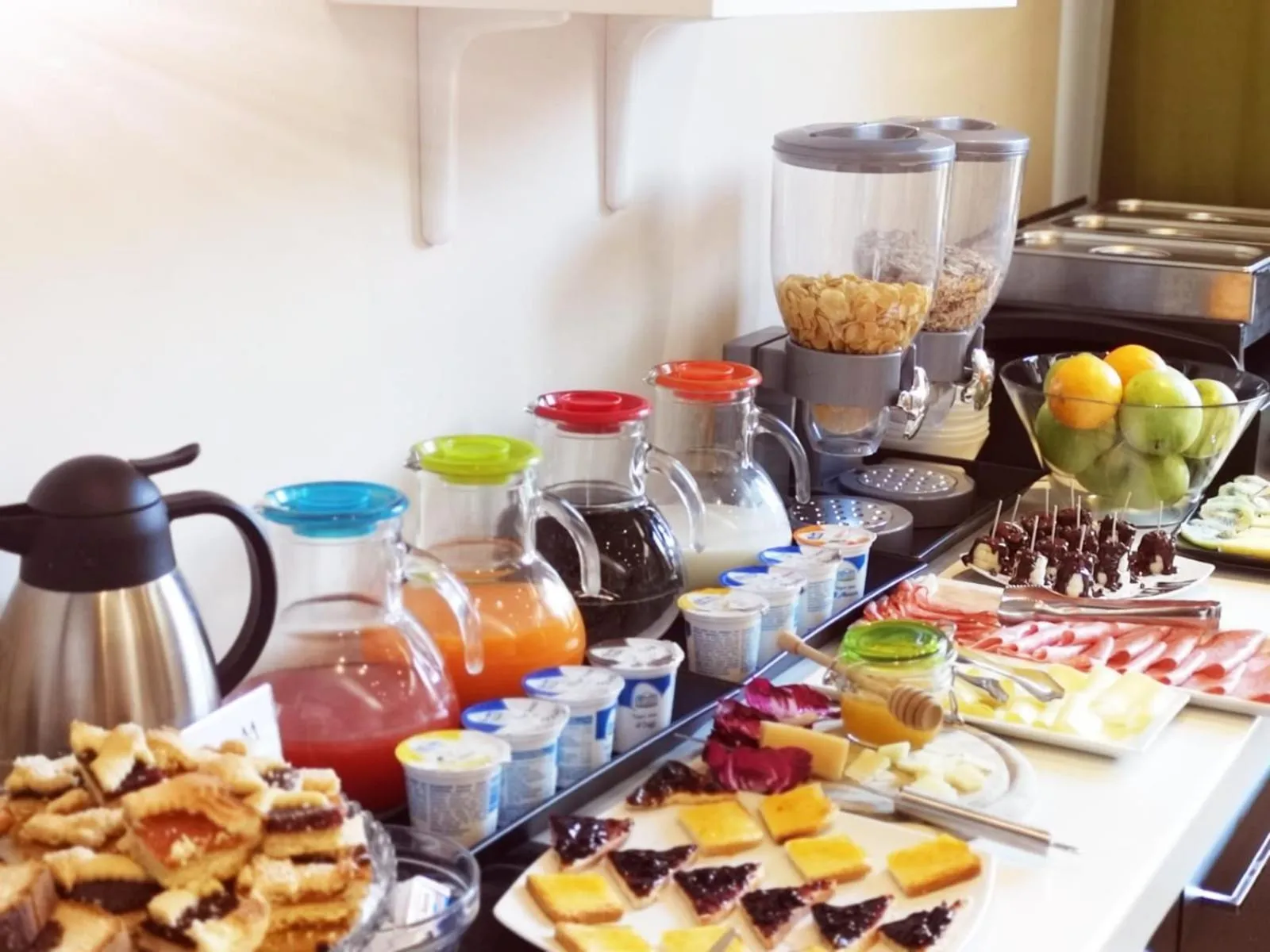 Buffet breakfast in Mia Suites