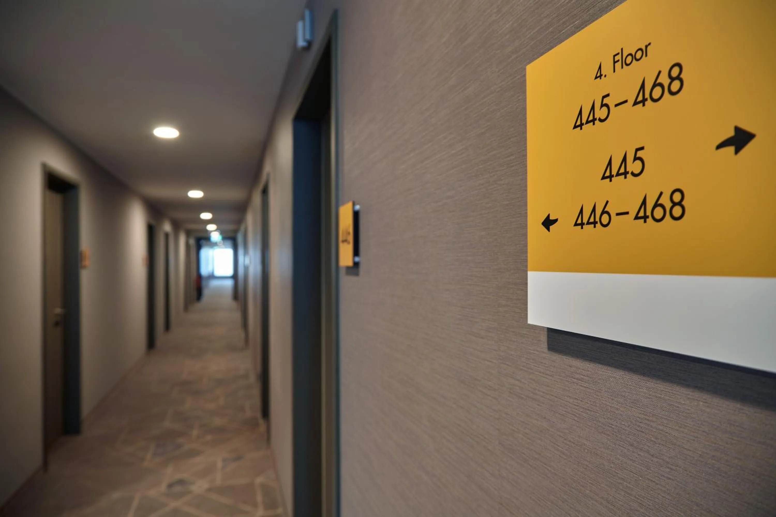 Decorative detail in Candlewood Suites Düsseldorf Airport by IHG