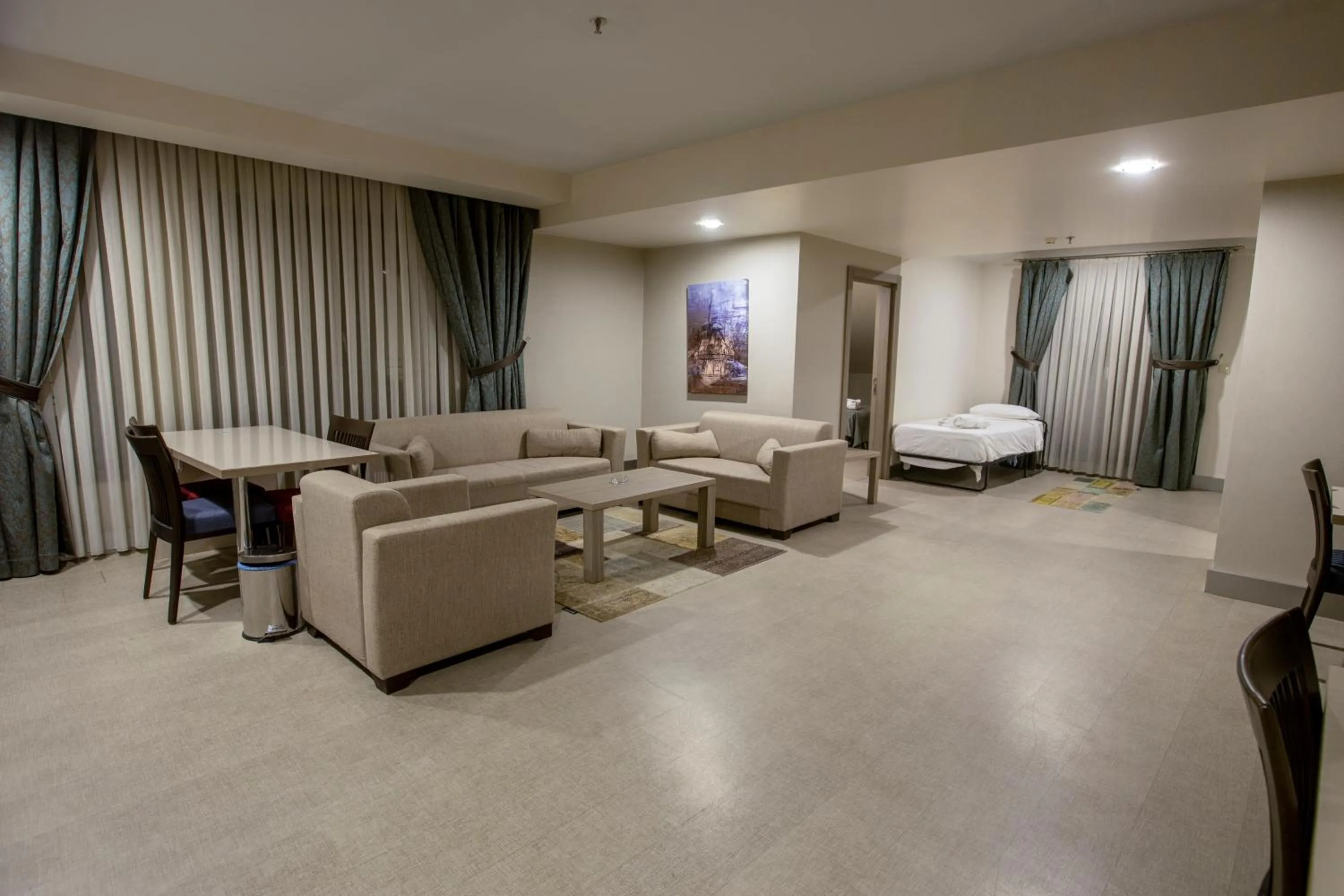 Living room, Bed in Sen Otel