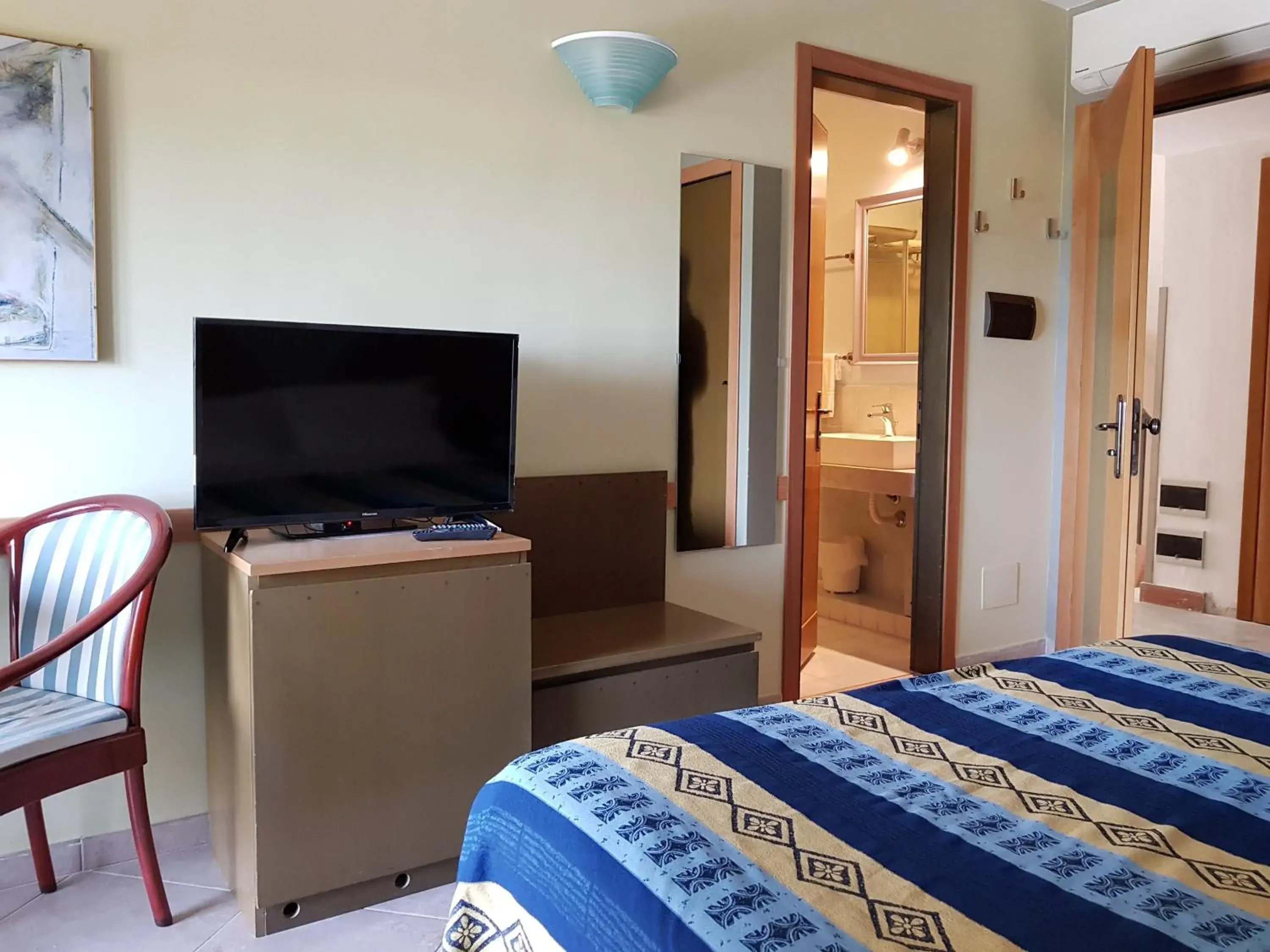 Superior Triple Room with Sea View in Addaura Village e Congressi Superior Triple Room with Sea View in Addaura Village e Congressi
