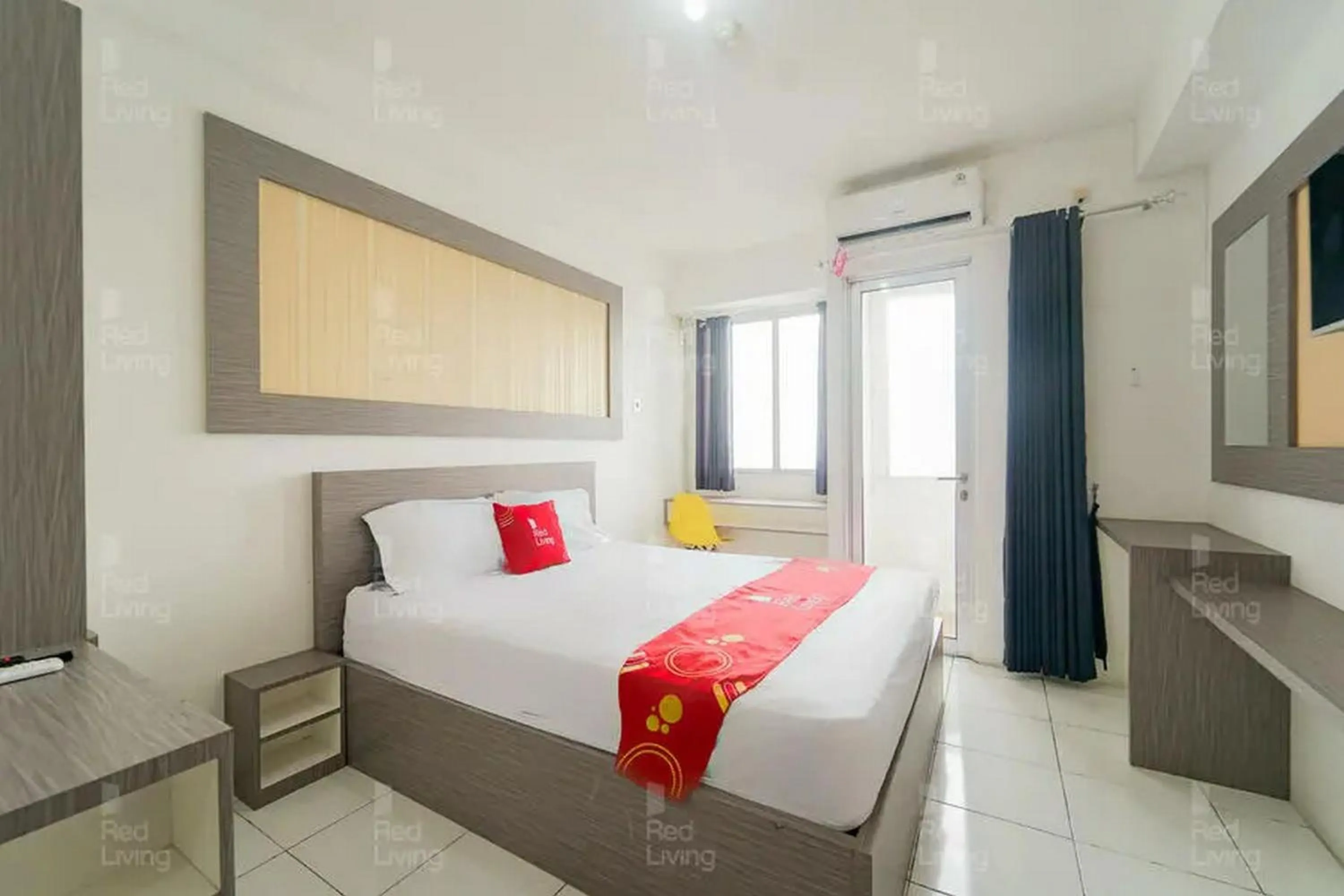 Bedroom, Bed in RedLiving Apartemen Riverview Residence - TOHA Room Tower Mahakam