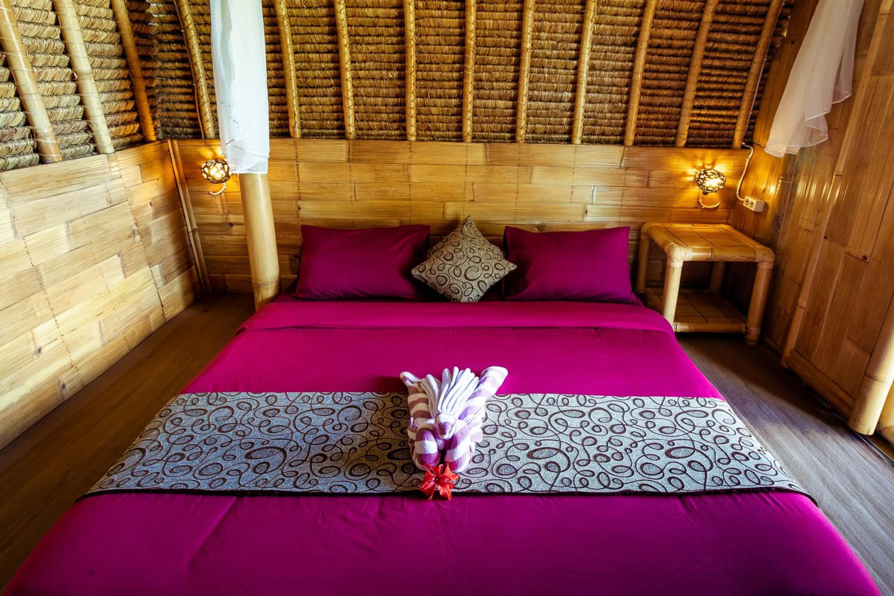 Bed in Taman Asta Gangga by ecommerceloka