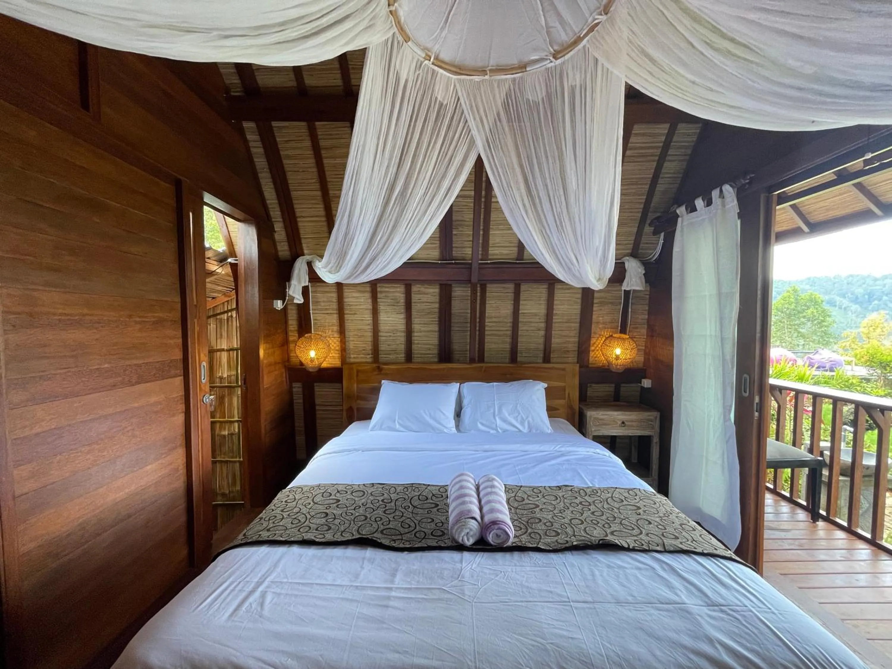 Bedroom, Bed in Taman Asta Gangga by ecommerceloka