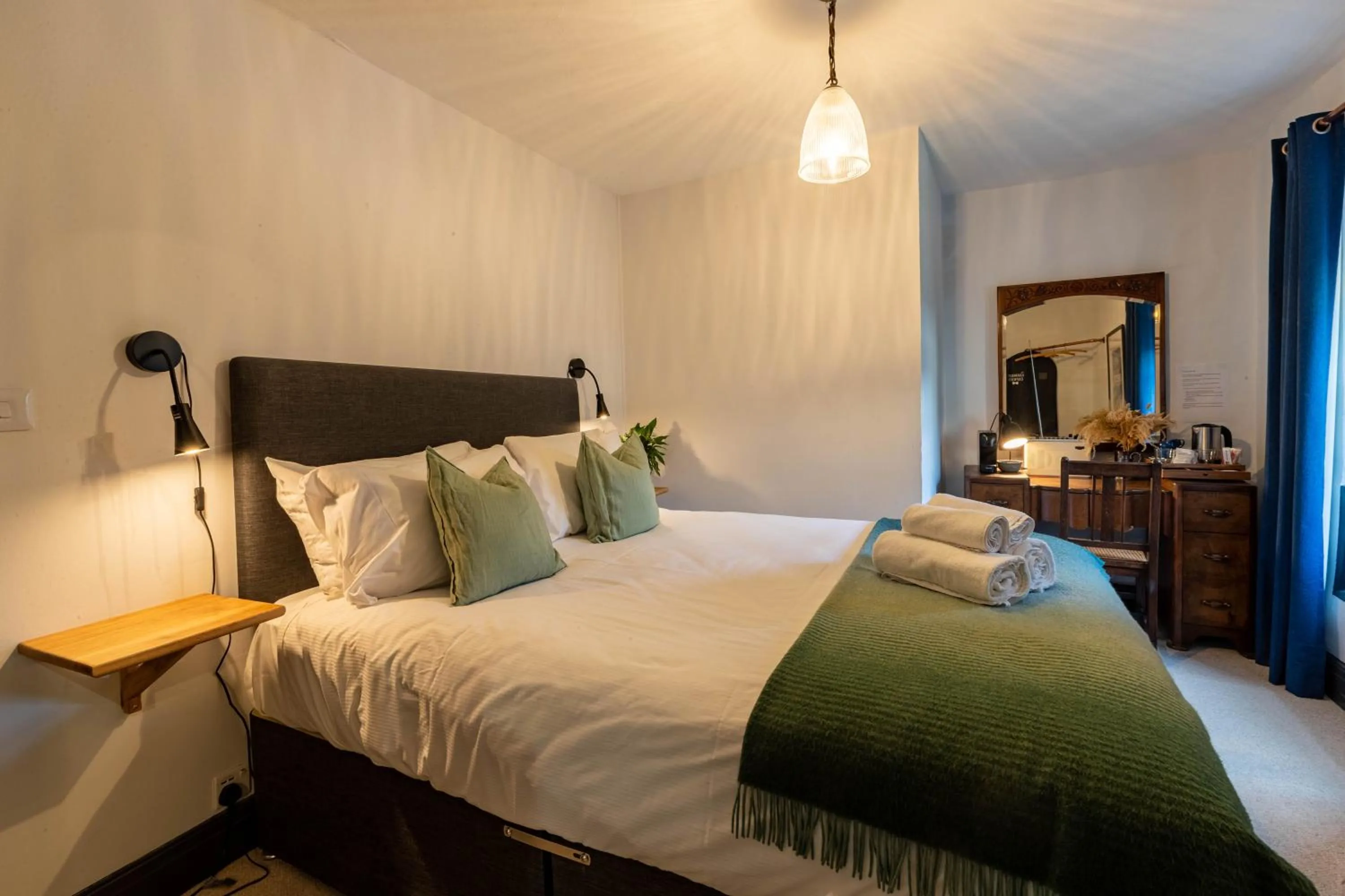 Bed in Royal Oak Pub