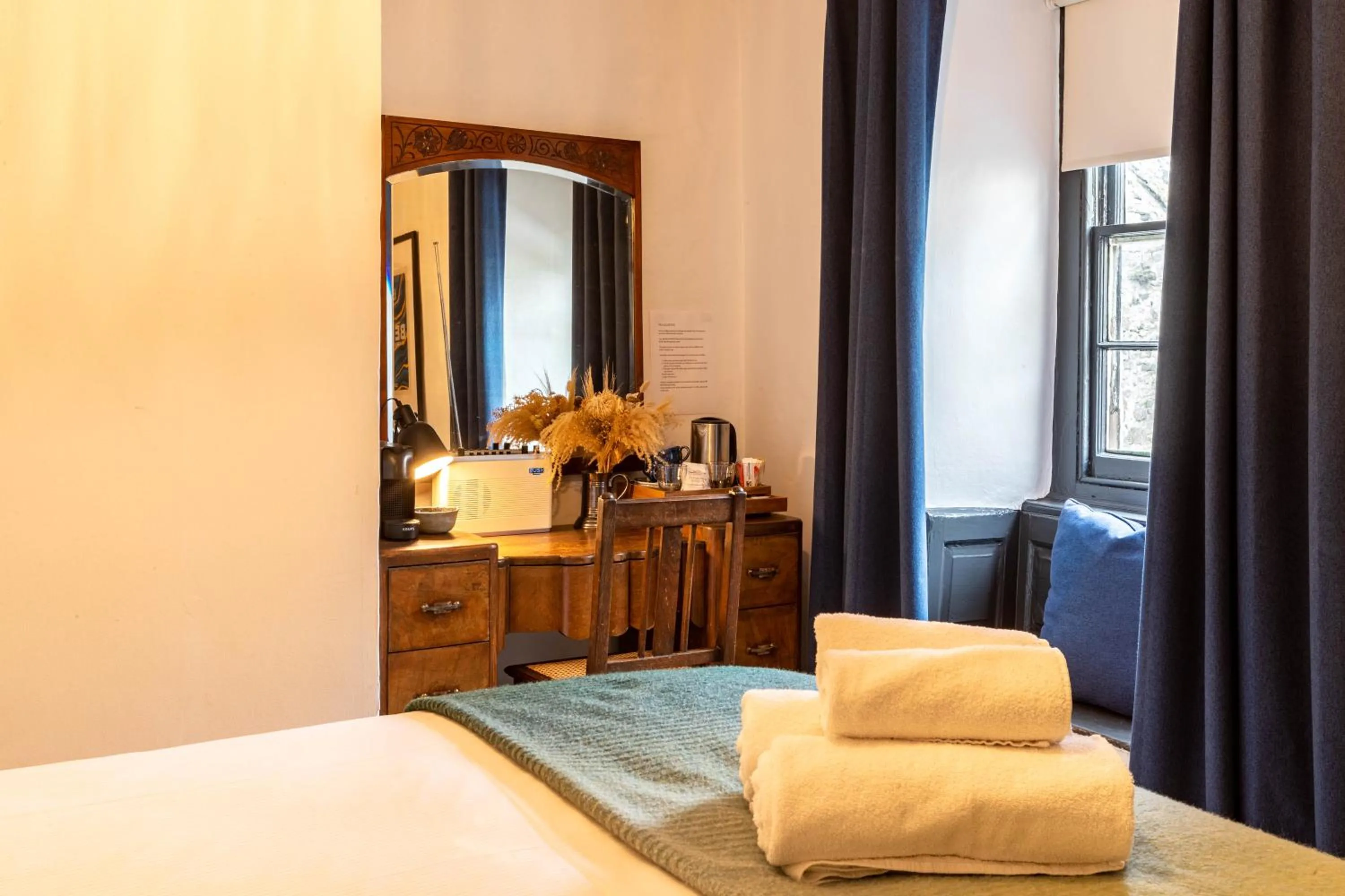 hair dresser in Royal Oak Pub