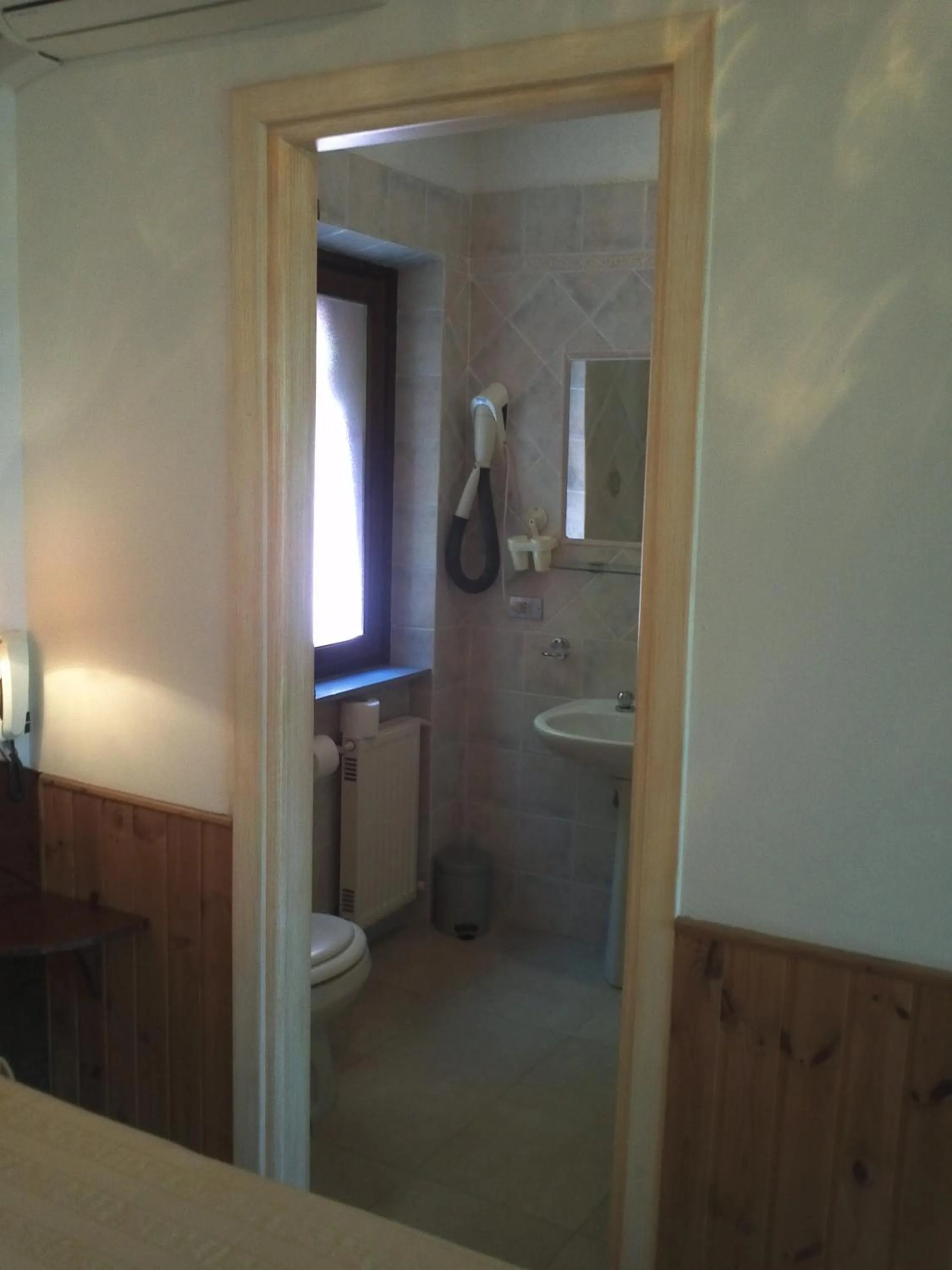 Bathroom in Hotel Abbaruja