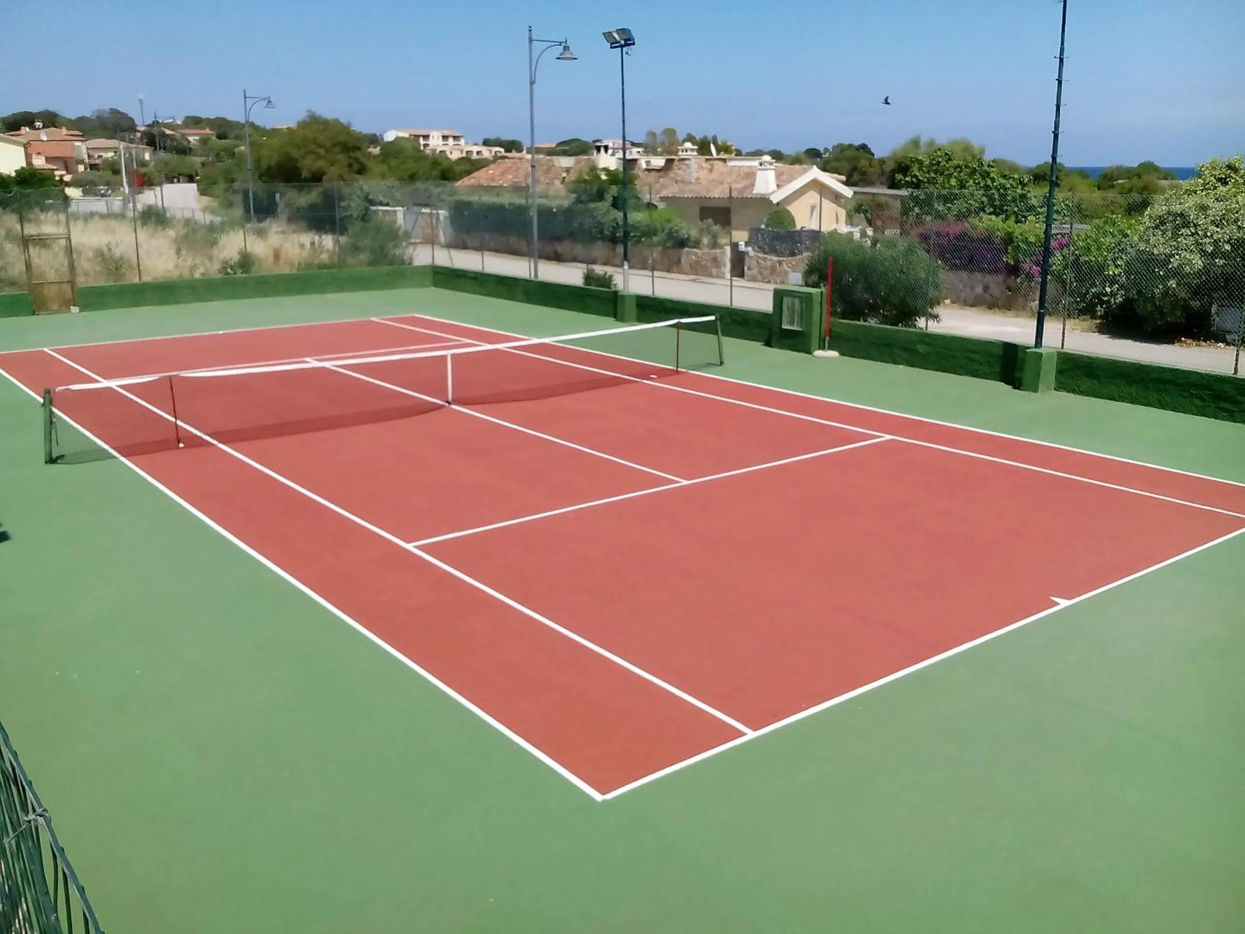 Tennis court in Hotel Abbaruja