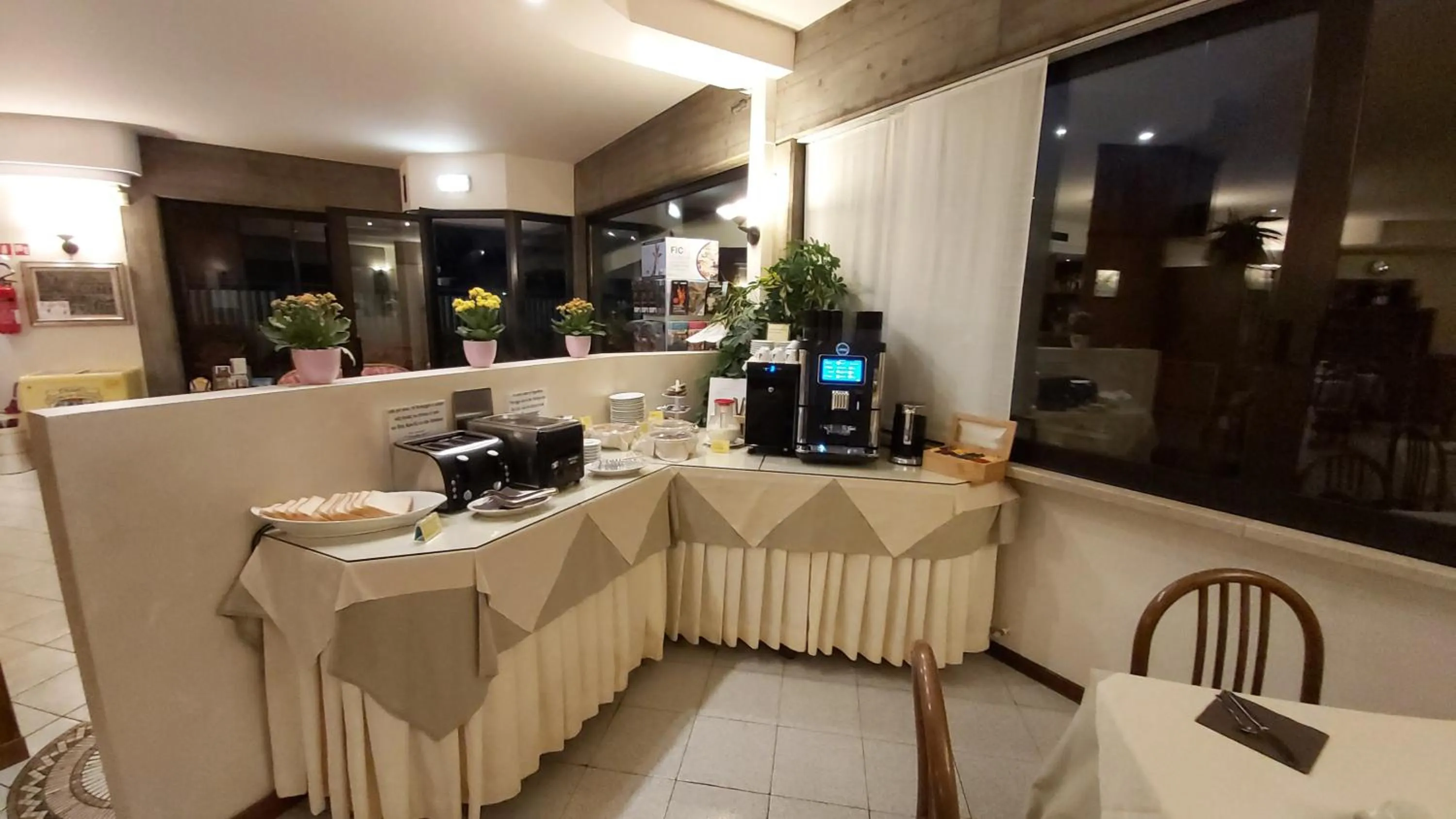 Breakfast in Albergo Al Cacciatore