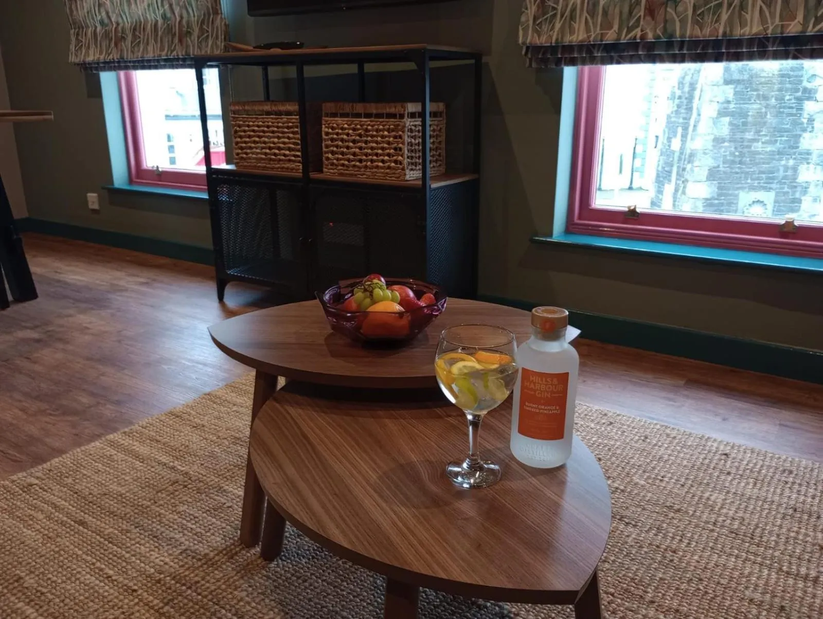 Living room in Masonic Arms Gatehouse