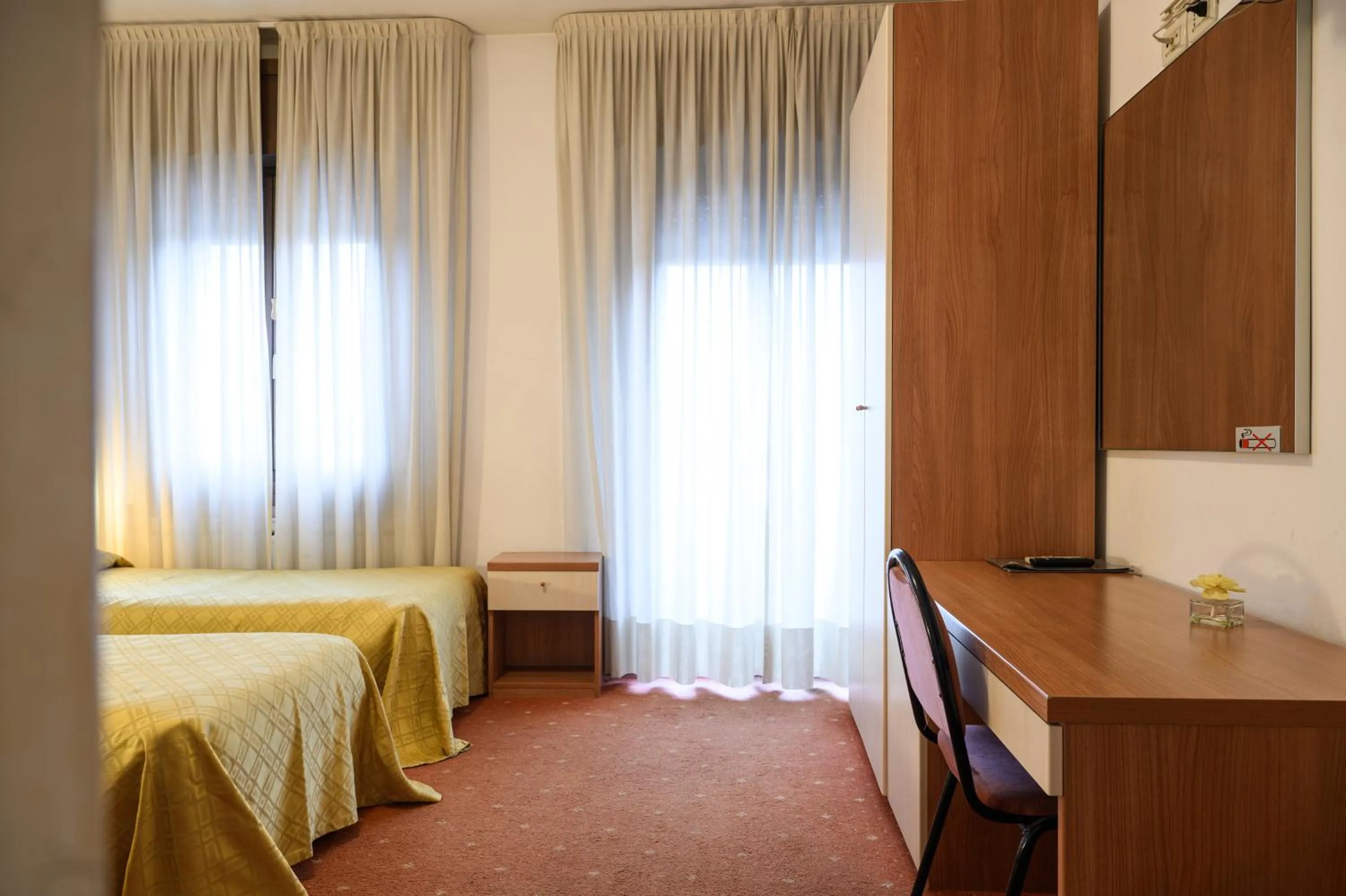 Photo of the whole room, Bed in HG Hotel Due Ragni