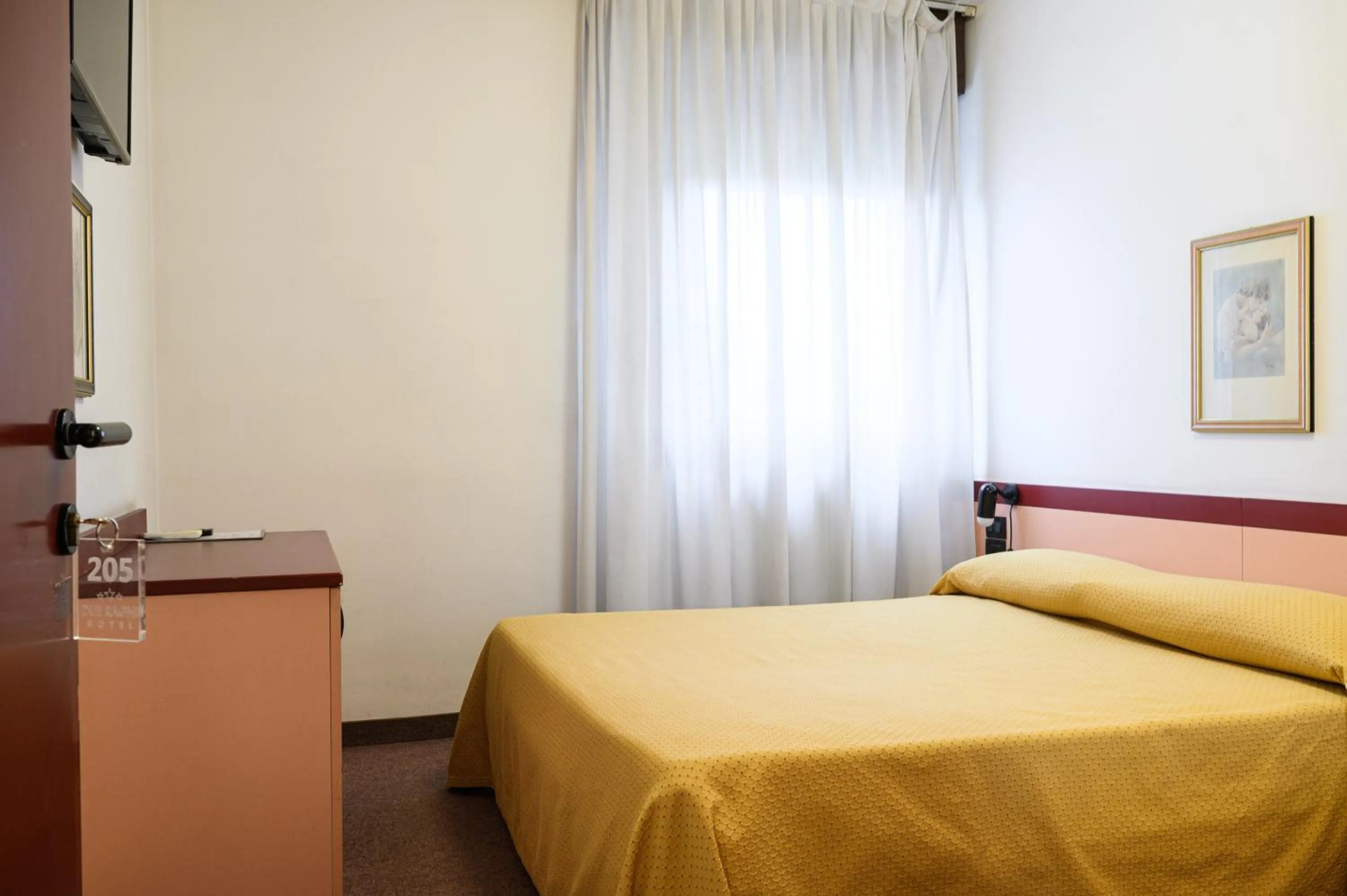 Photo of the whole room, Bed in HG Hotel Due Ragni