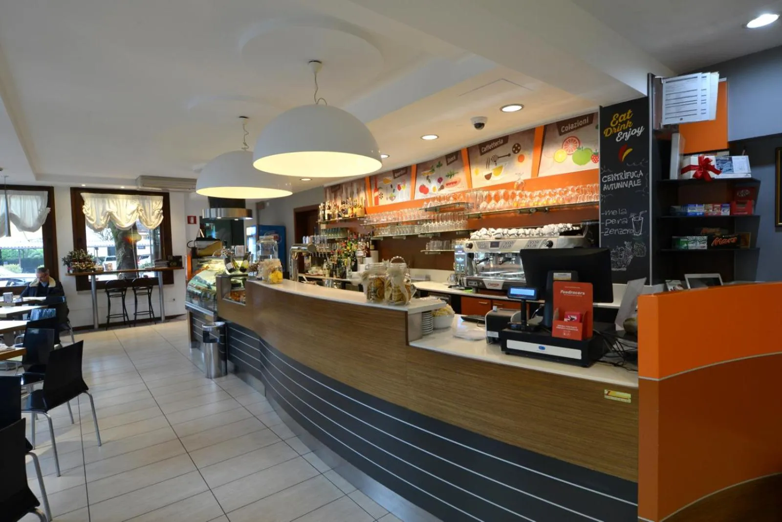 Lounge or bar in HG Hotel Due Ragni