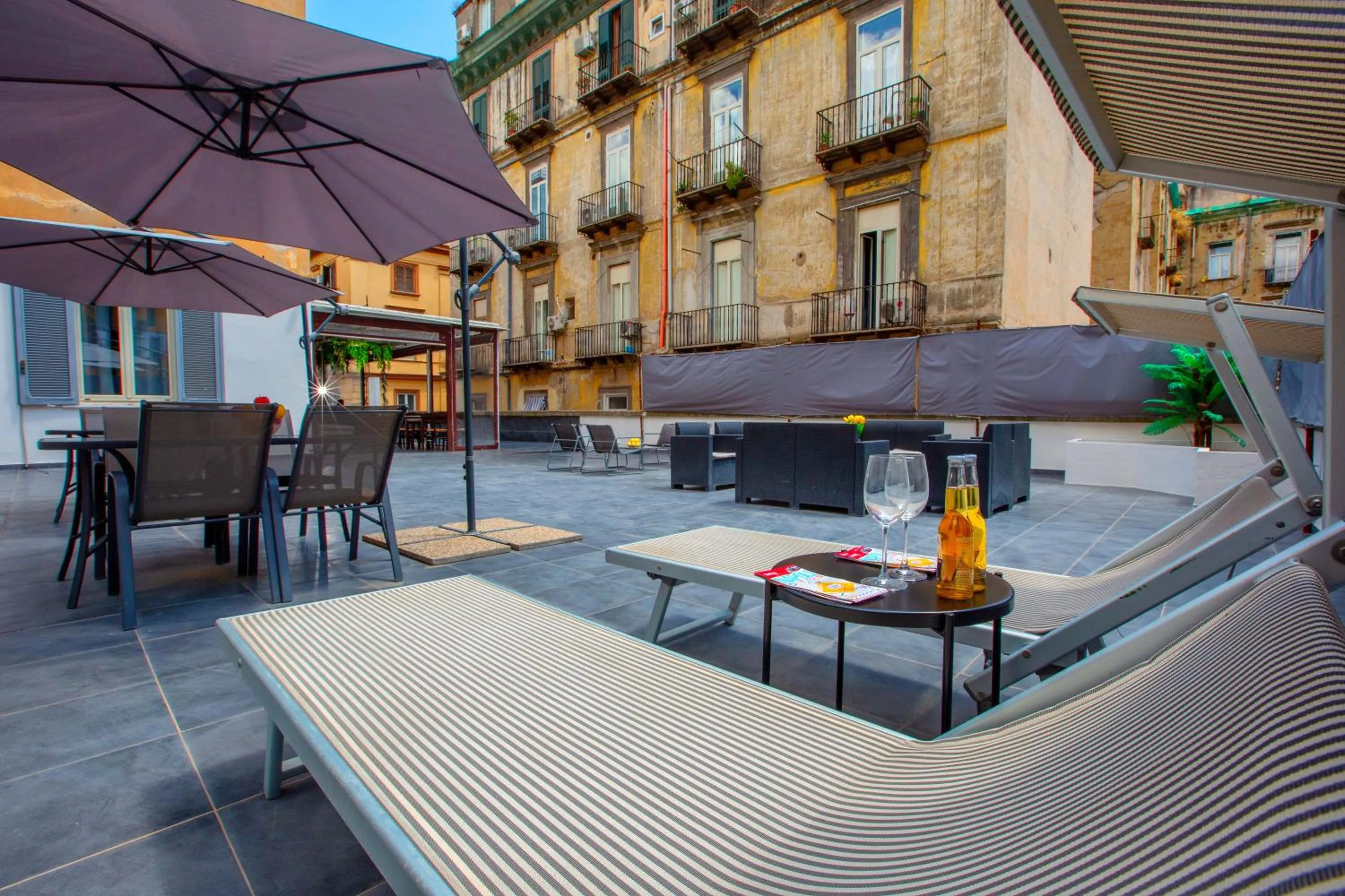 Balcony/Terrace in ROYAL ROOMS STATION NAPOLI