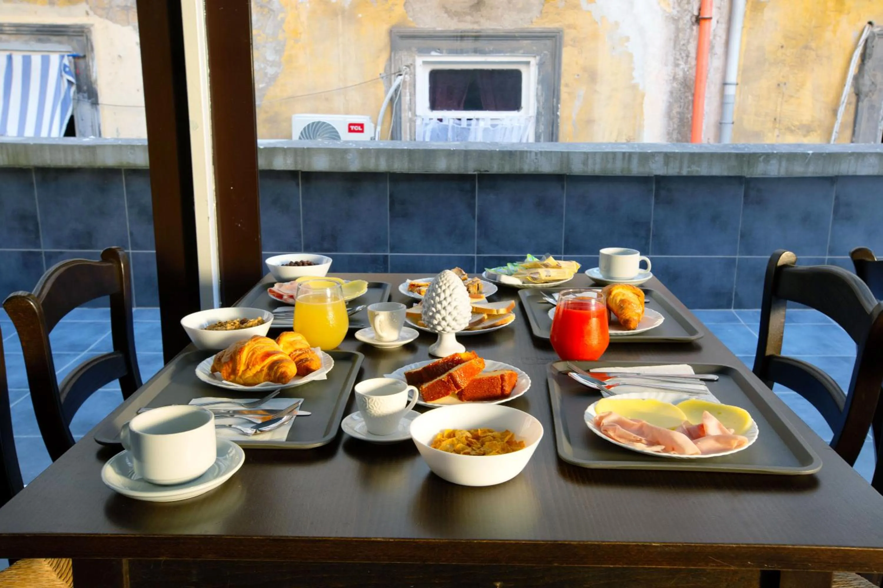 Balcony/Terrace in ROYAL ROOMS STATION NAPOLI