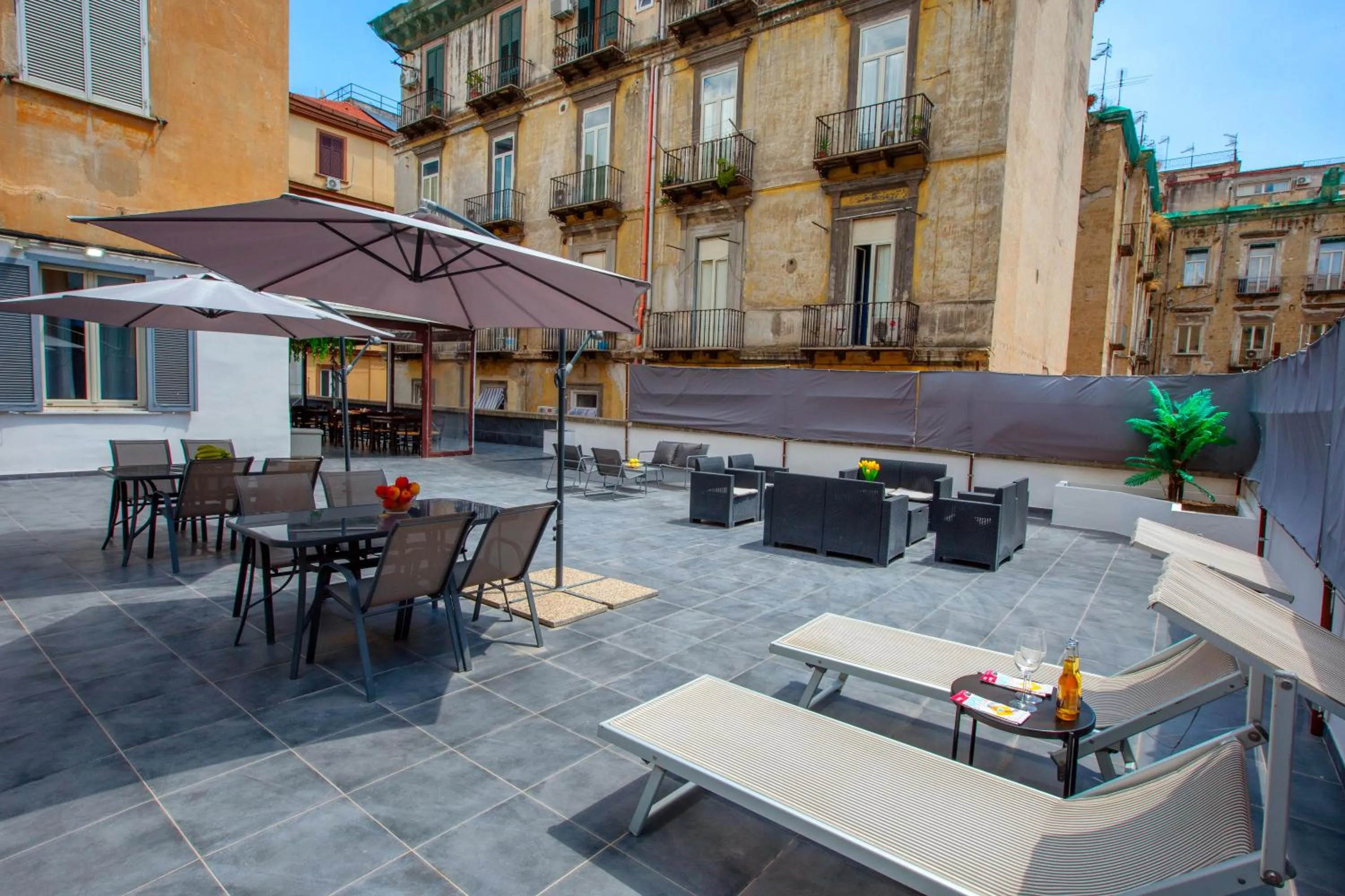 Balcony/Terrace in ROYAL ROOMS STATION NAPOLI
