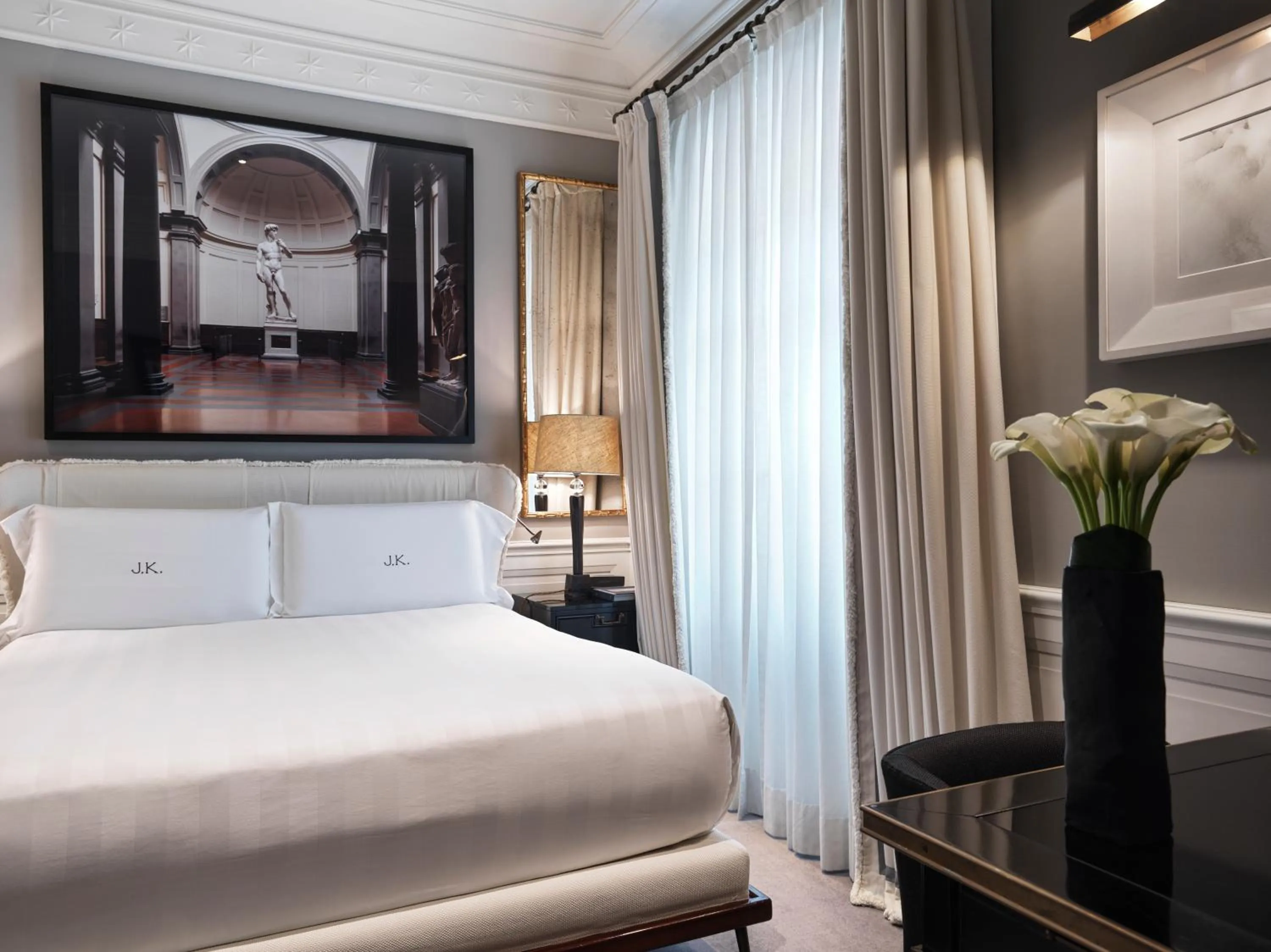 Bedroom, Bed in J.K. Place Roma - The Leading Hotels of the World