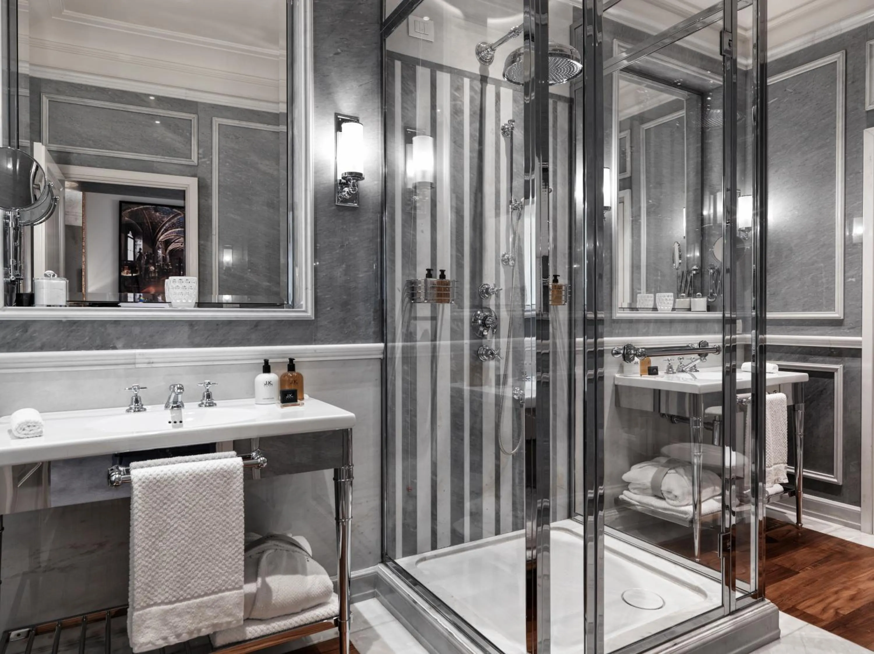 Shower in J.K. Place Roma - The Leading Hotels of the World