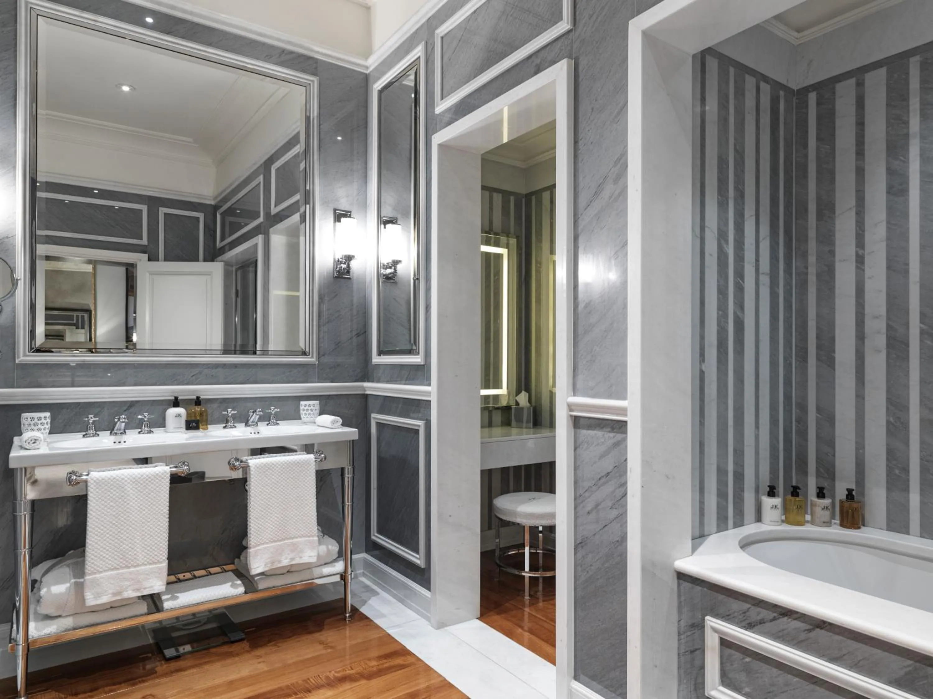 Bathroom in J.K. Place Roma - The Leading Hotels of the World