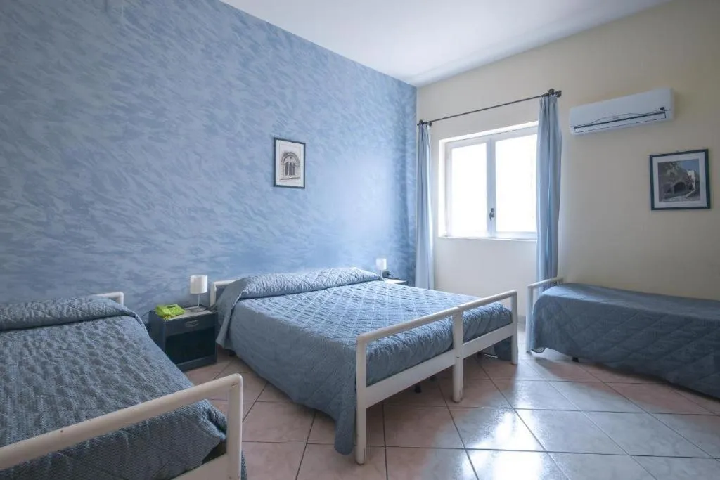 Bed in Hotel Tourist