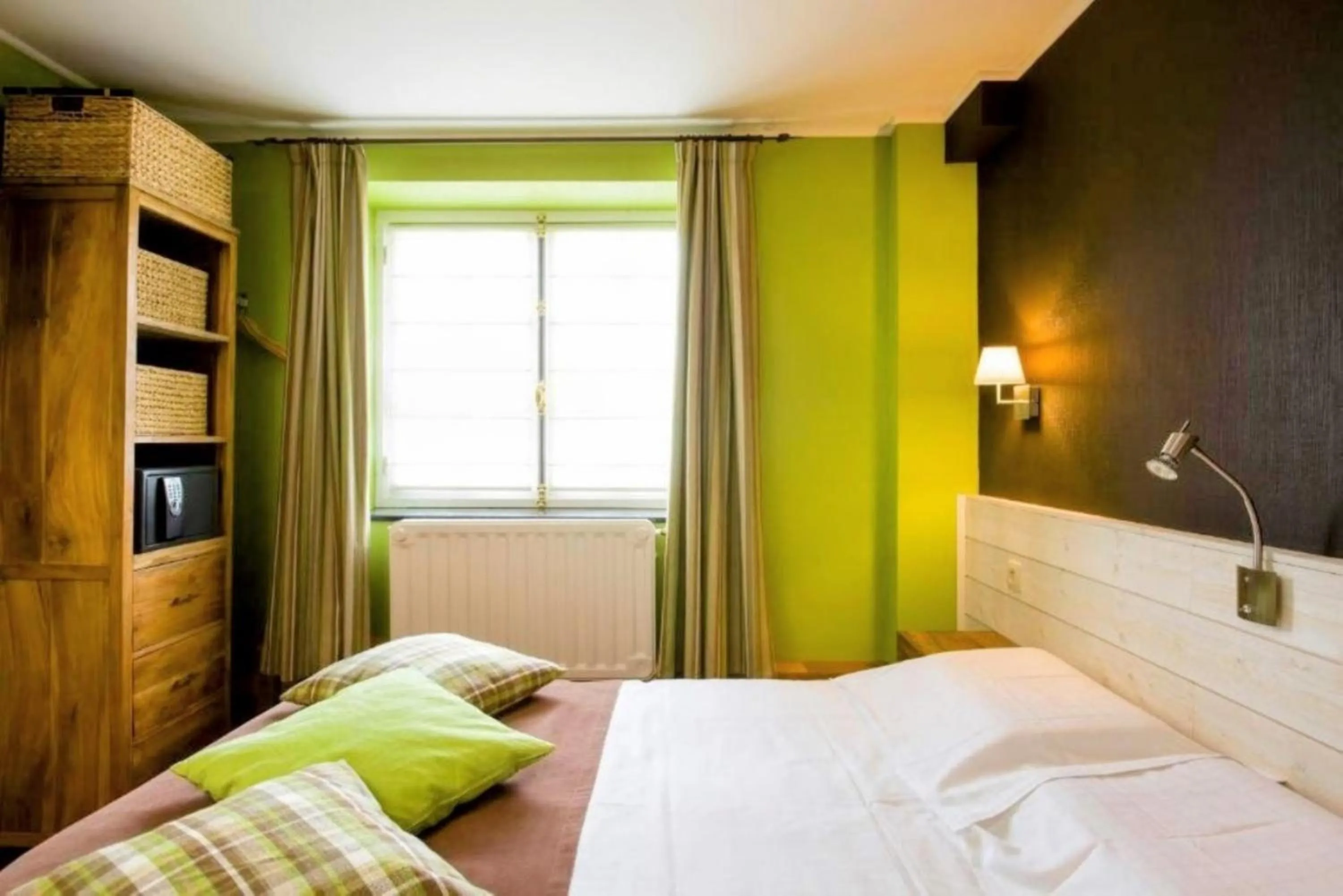 Bed in La Fontaine du Sabotier