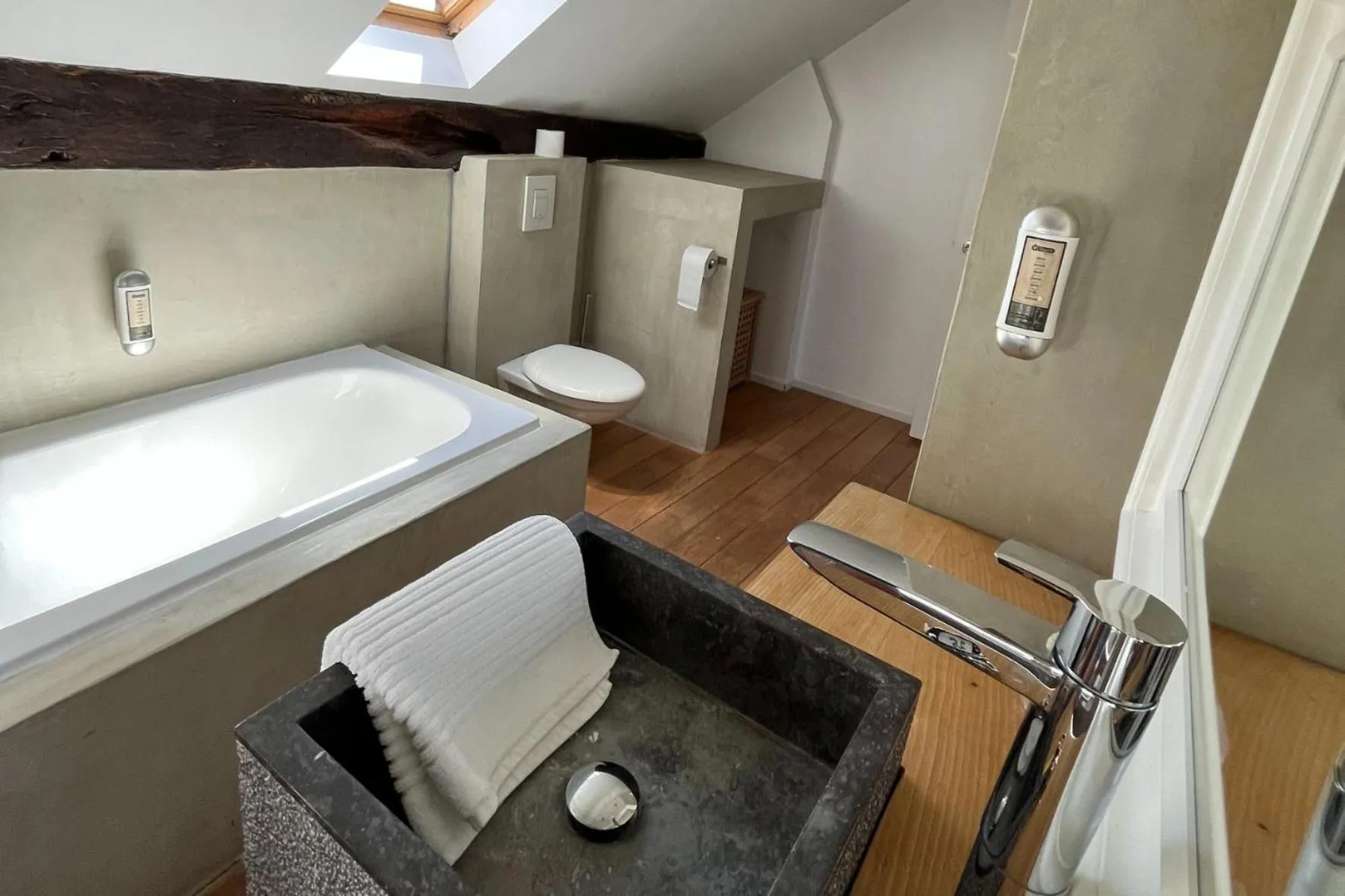 Bathroom in La Fontaine du Sabotier