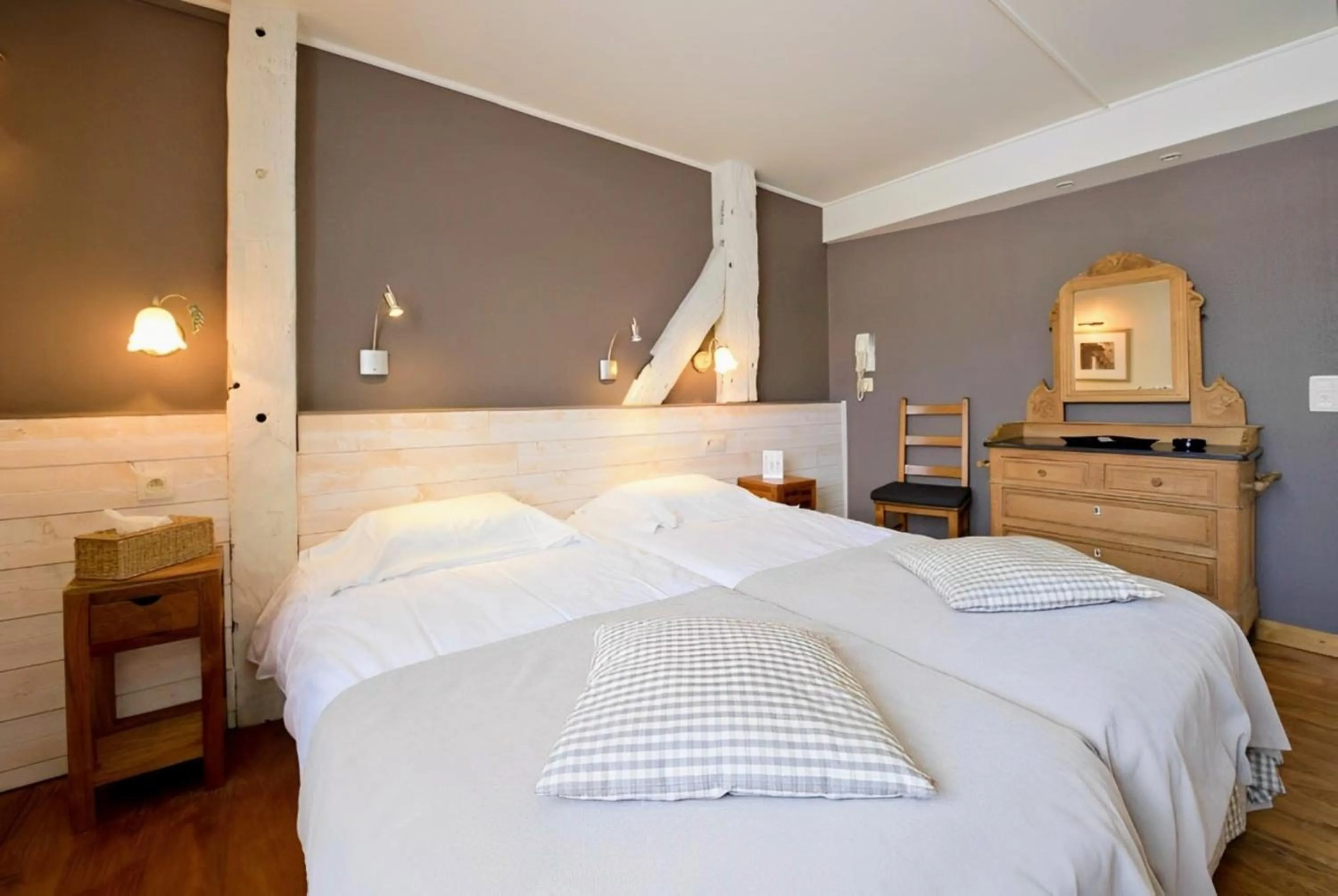 Bed in La Fontaine du Sabotier