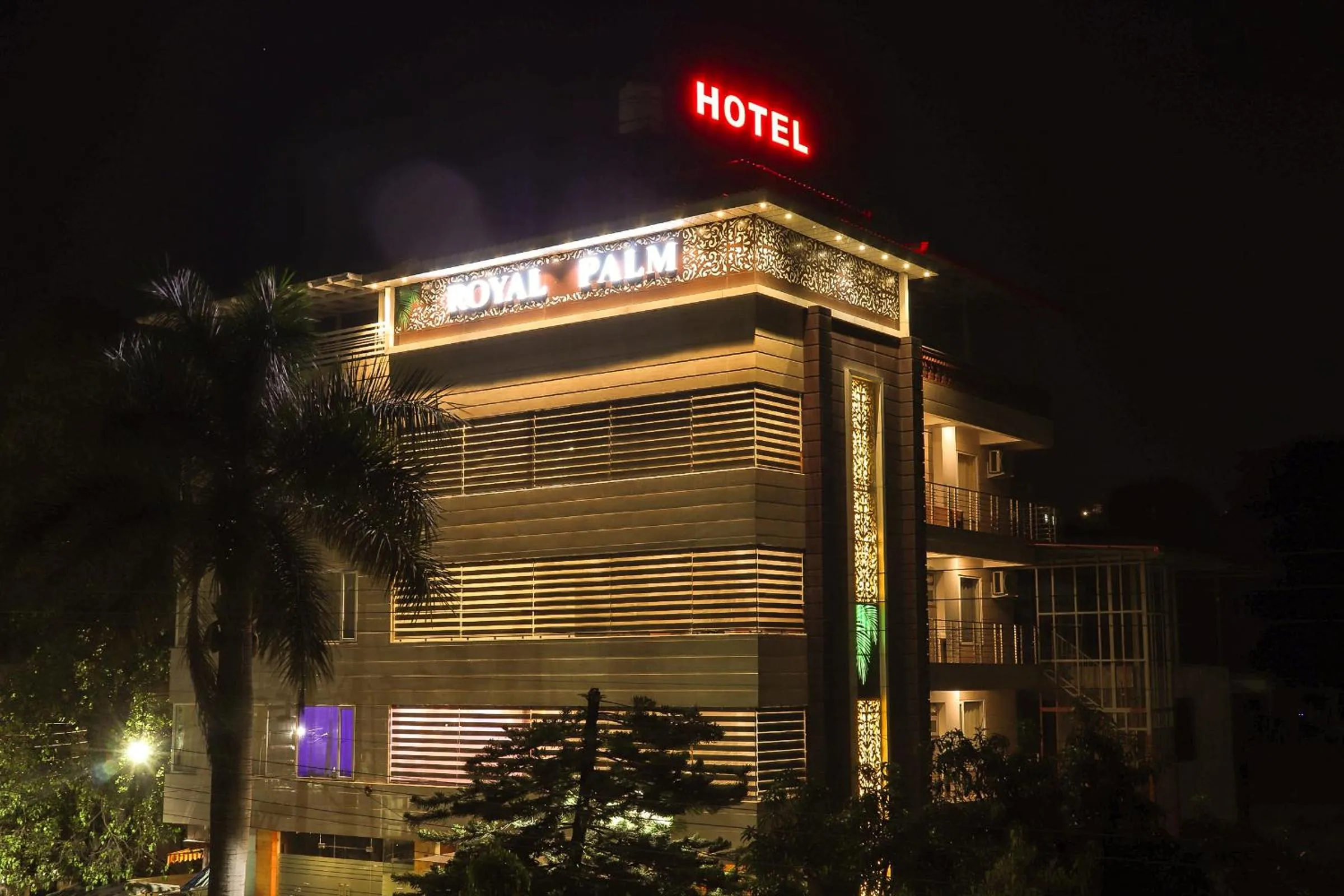 Property building in Hotel Royal Palm Dehradun