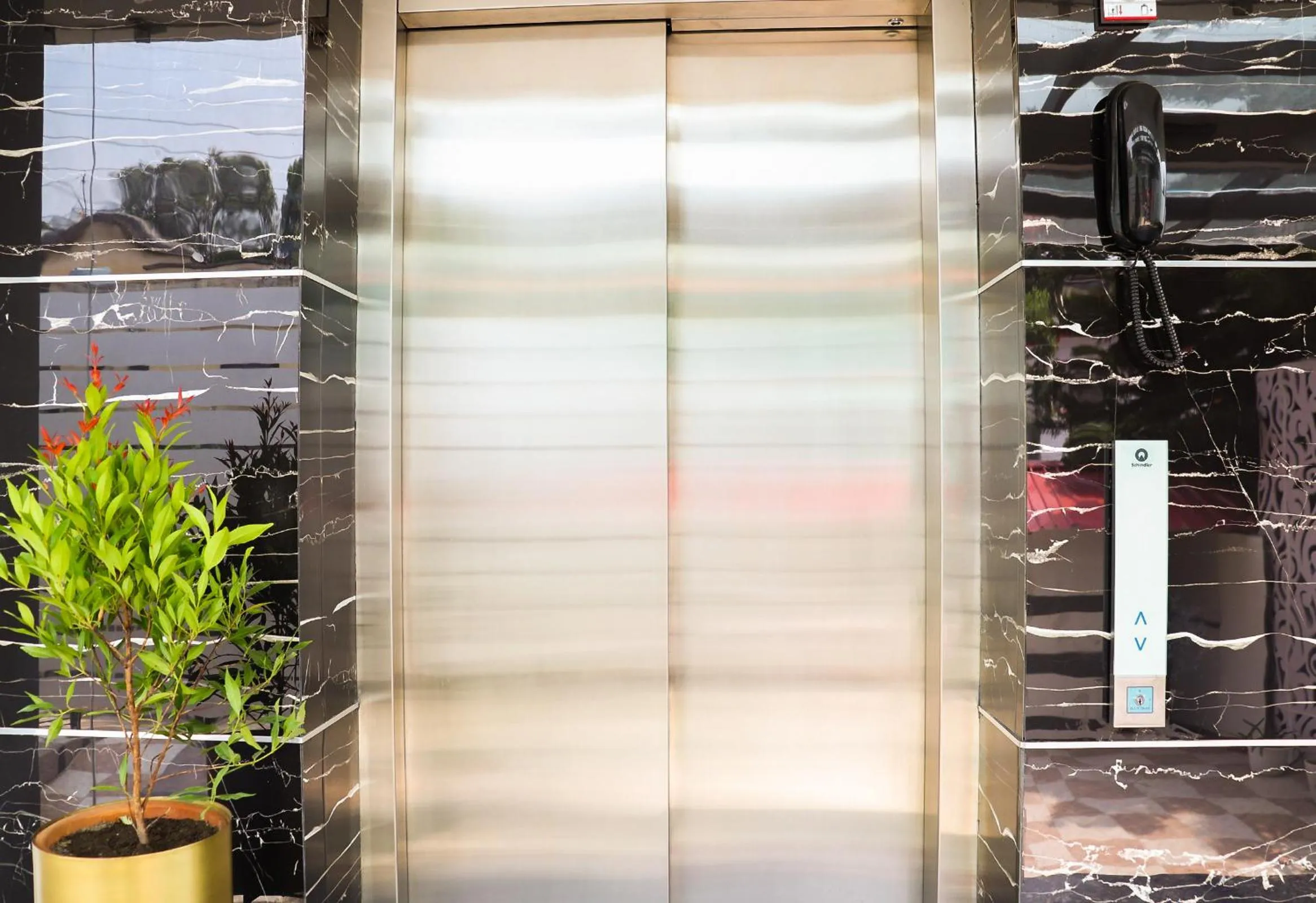 Day in Hotel Royal Palm Dehradun