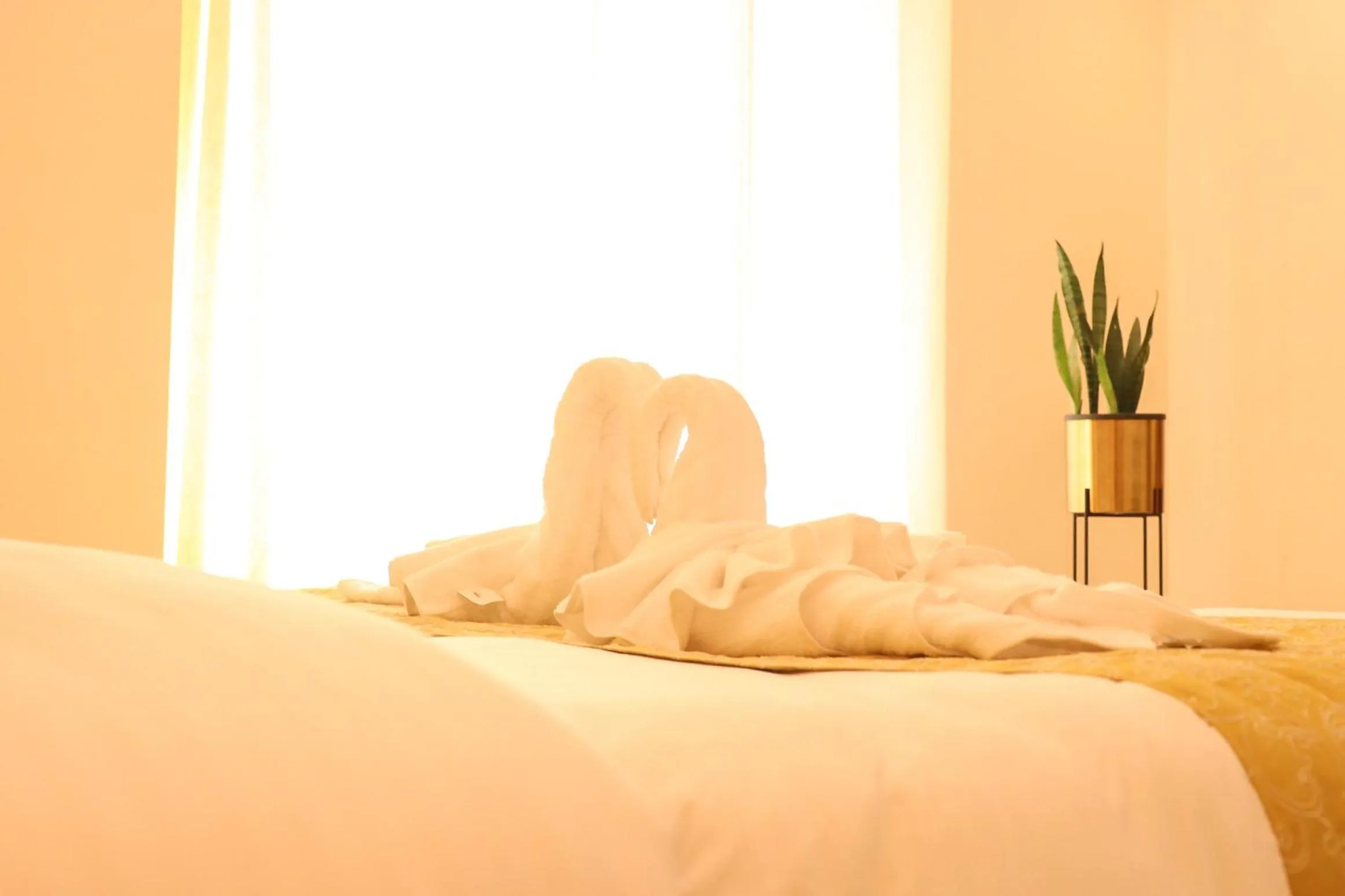 Bed in Hotel Royal Palm Dehradun