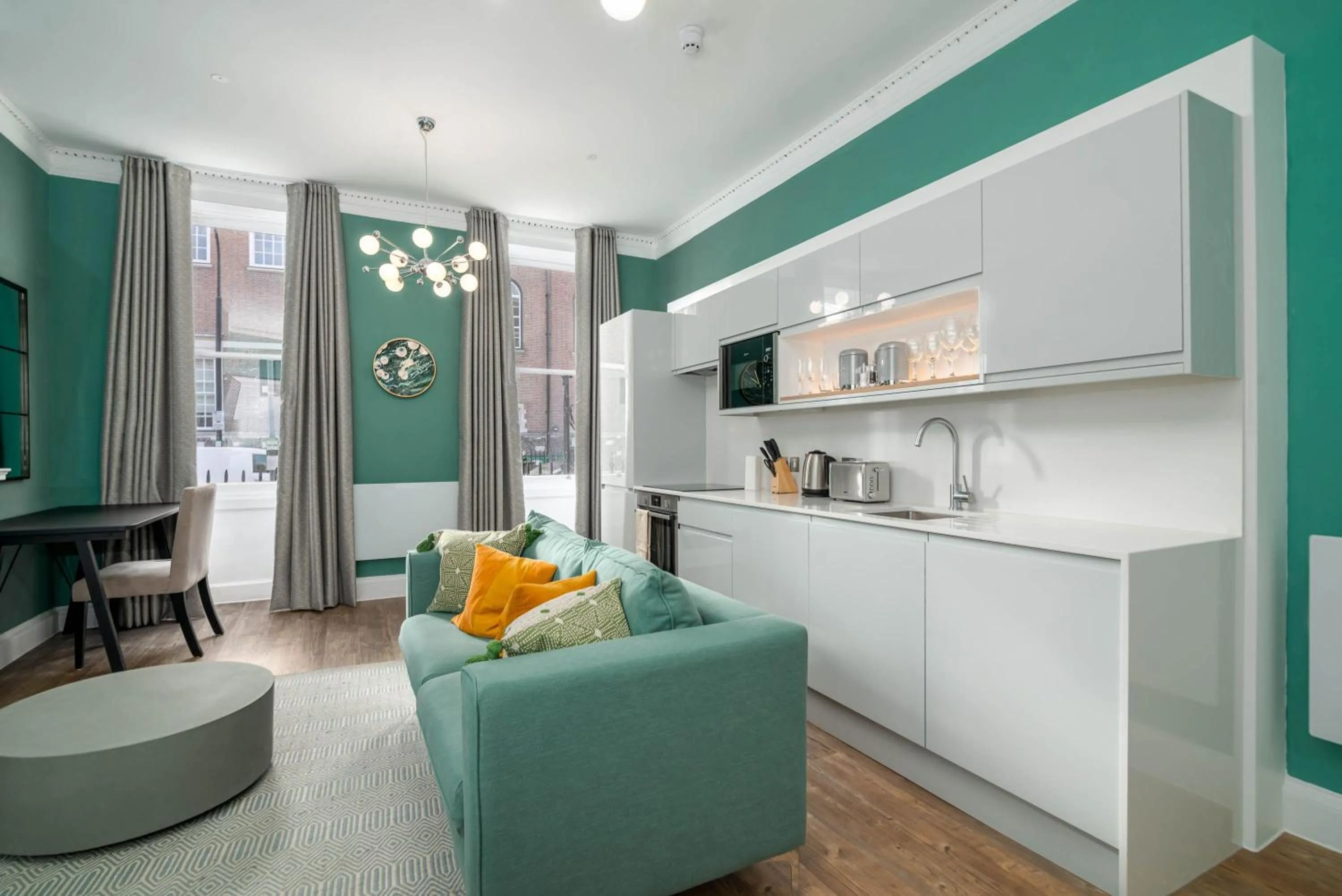 Kitchen or kitchenette in 37 Doughty Street - Urban Apartments