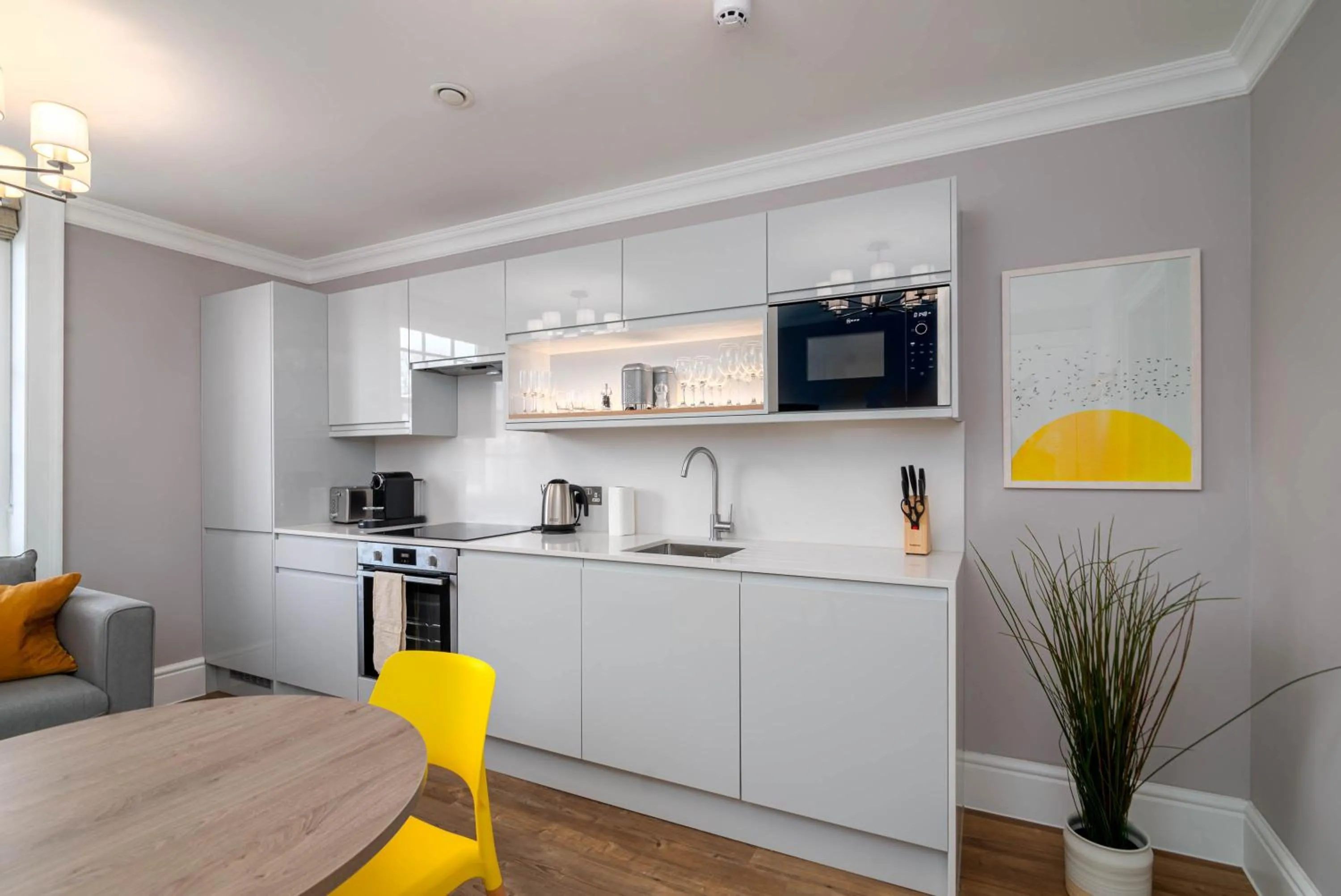 Kitchen or kitchenette in 37 Doughty Street - Urban Apartments