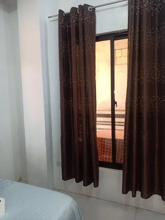 Chelle's Apartelle-Inn